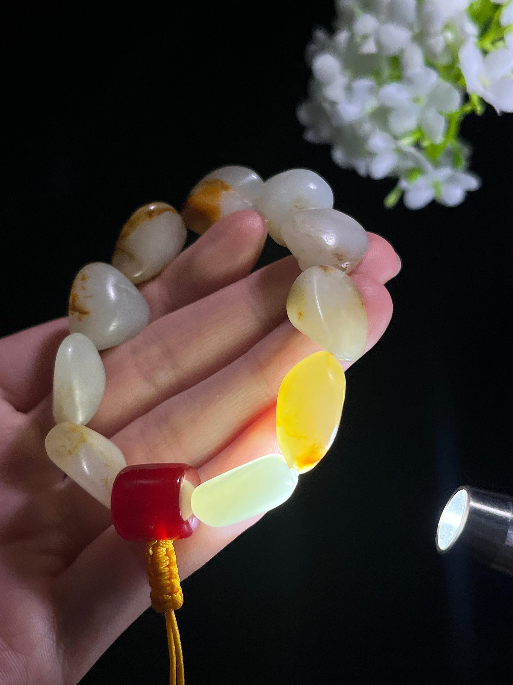 新疆天然和田玉籽料原石洒金皮手串（yc269699）