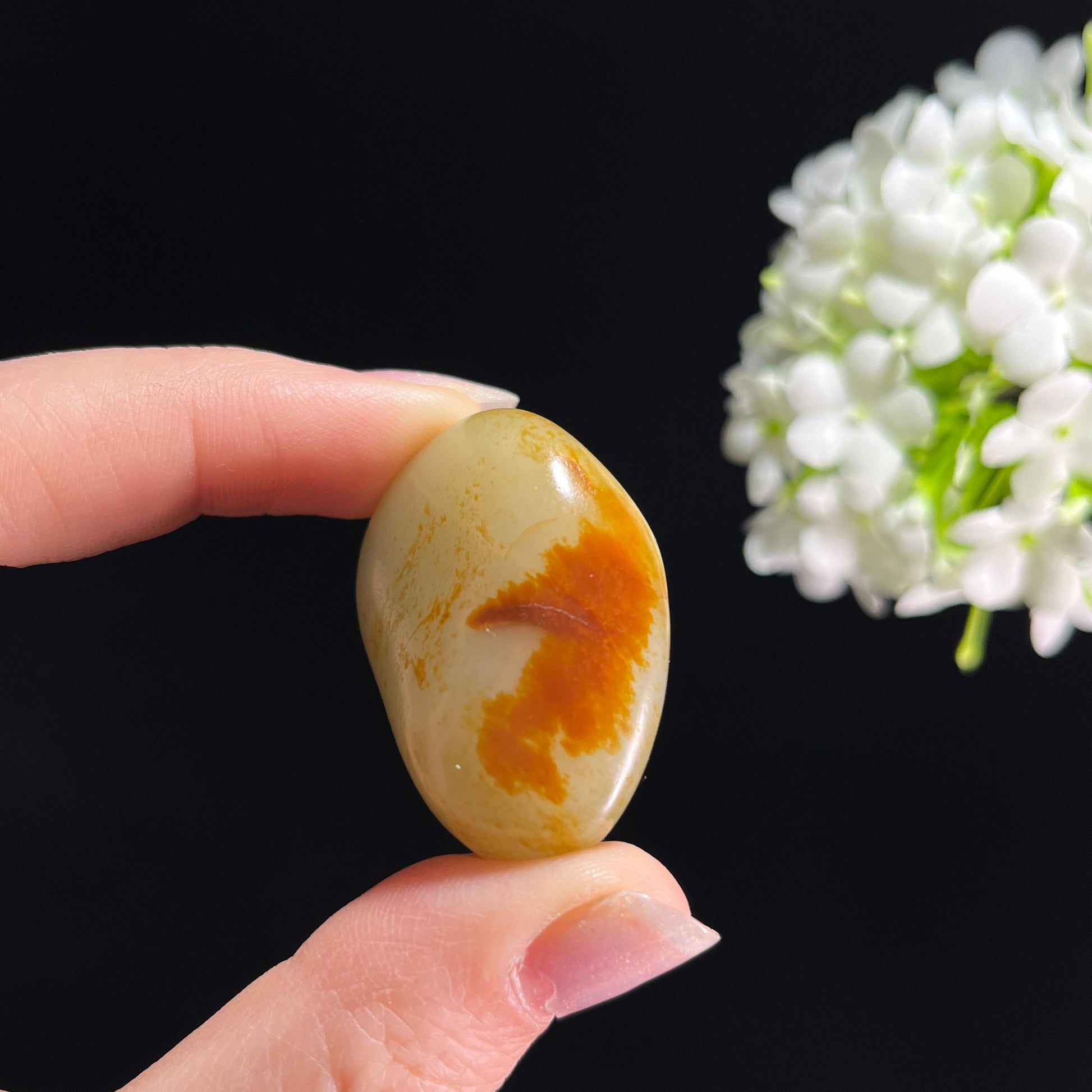 和田玉青白玉“虹霞拂霜”红皮白肉籽料（yc333304）