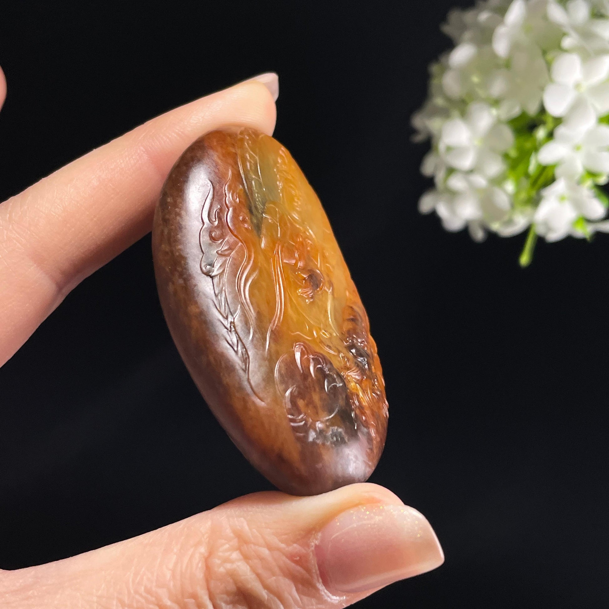 新疆天然和田玉红沁籽料乘龙观音雕刻（yc355959）