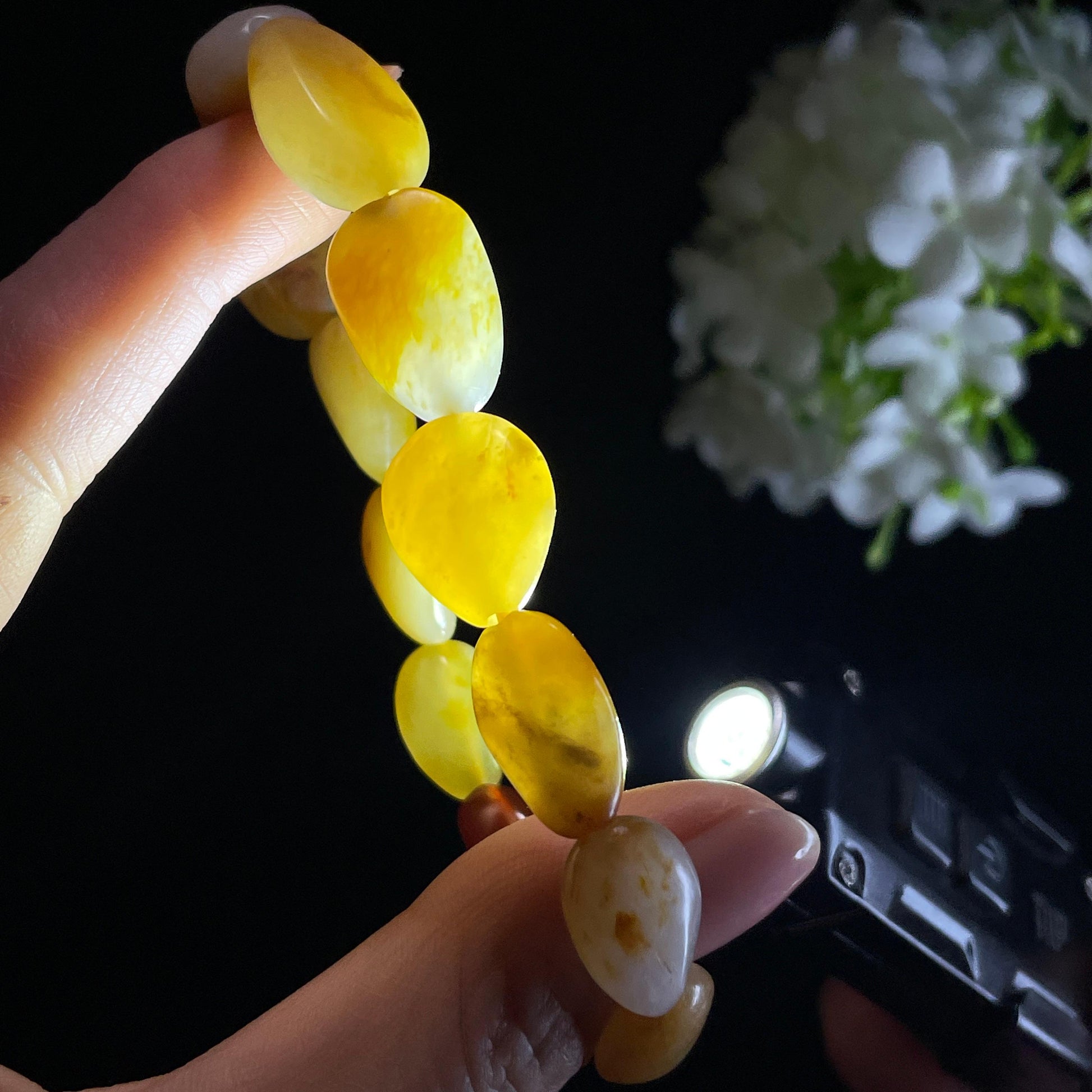 和田玉白玉青白玉红皮洒金皮原籽手串（yc356119）