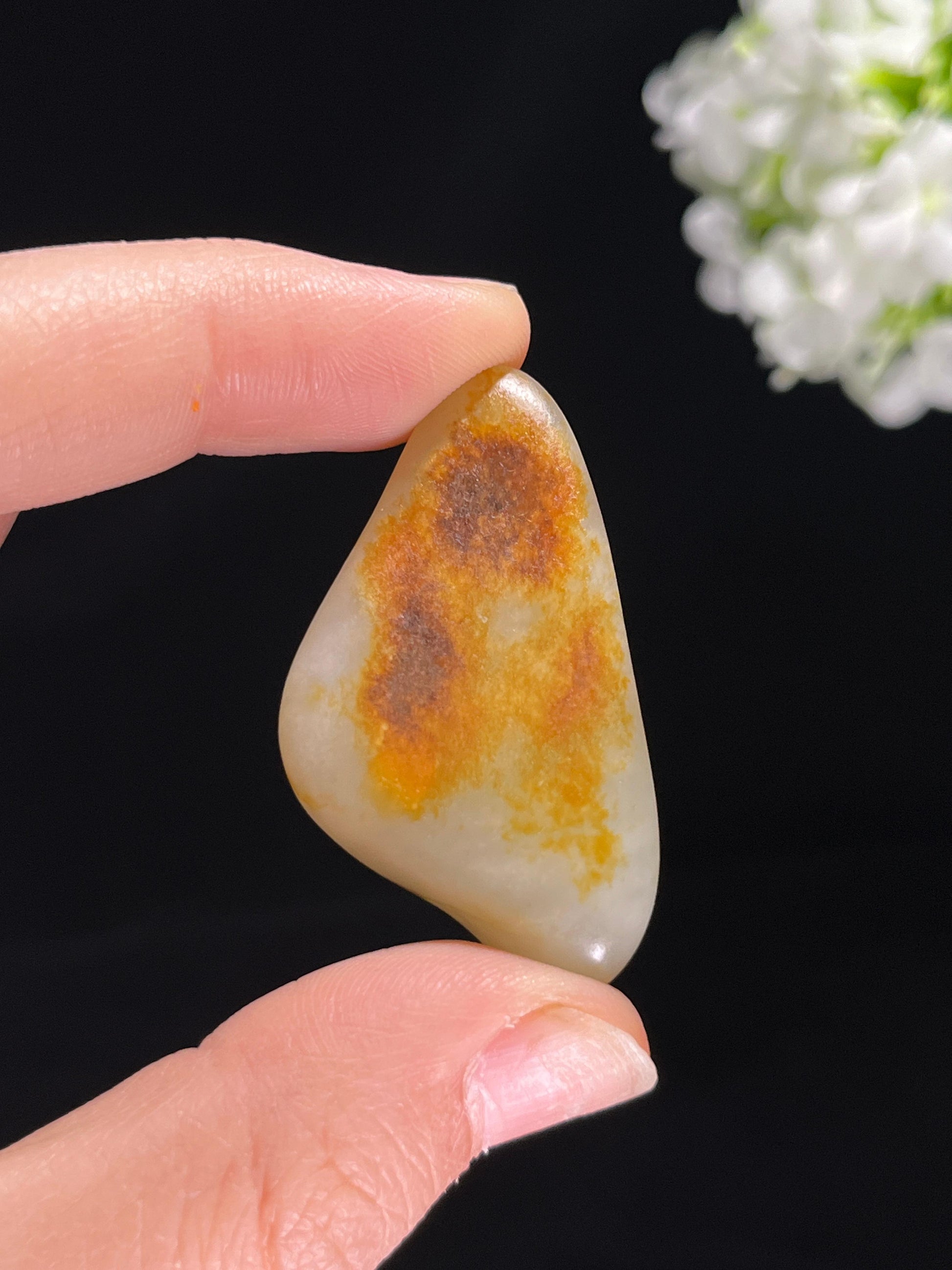 新疆和田玉聚红皮籽料原石（yc255413）