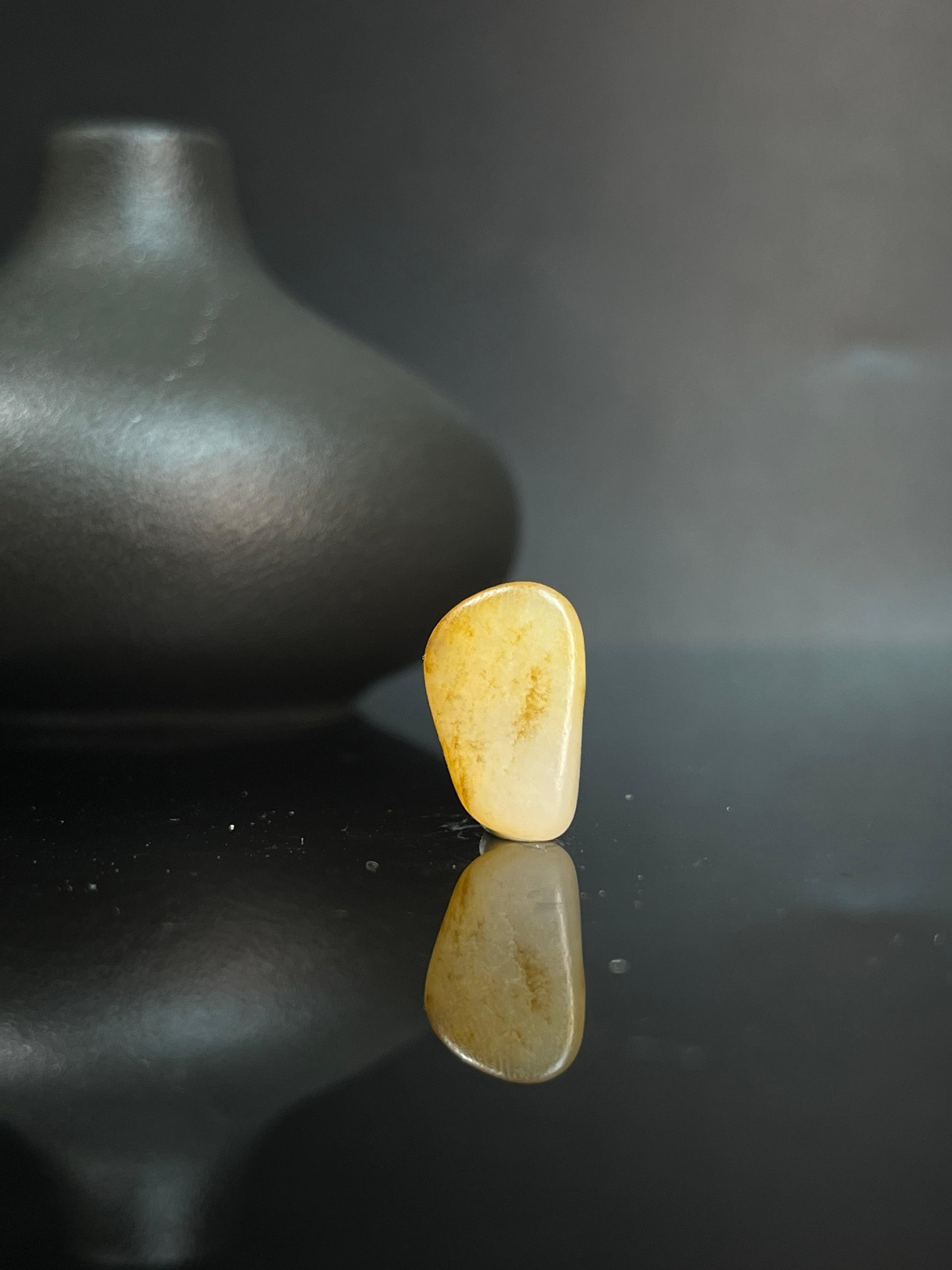 新疆和田玉秋梨皮籽料原石包金银挂件（yc240653）