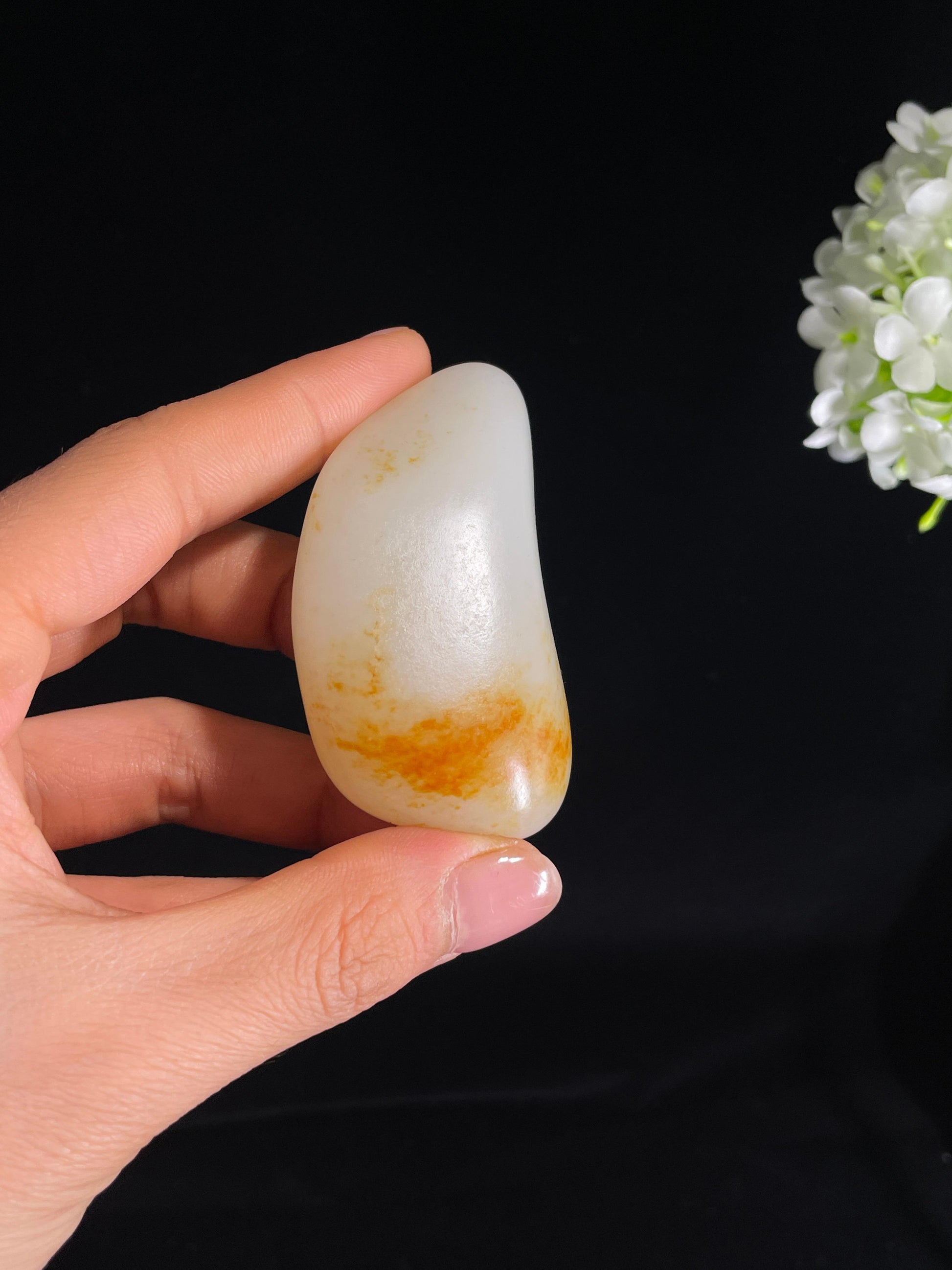 新疆天然和田玉白玉洒黄皮籽料原石（yc272782）