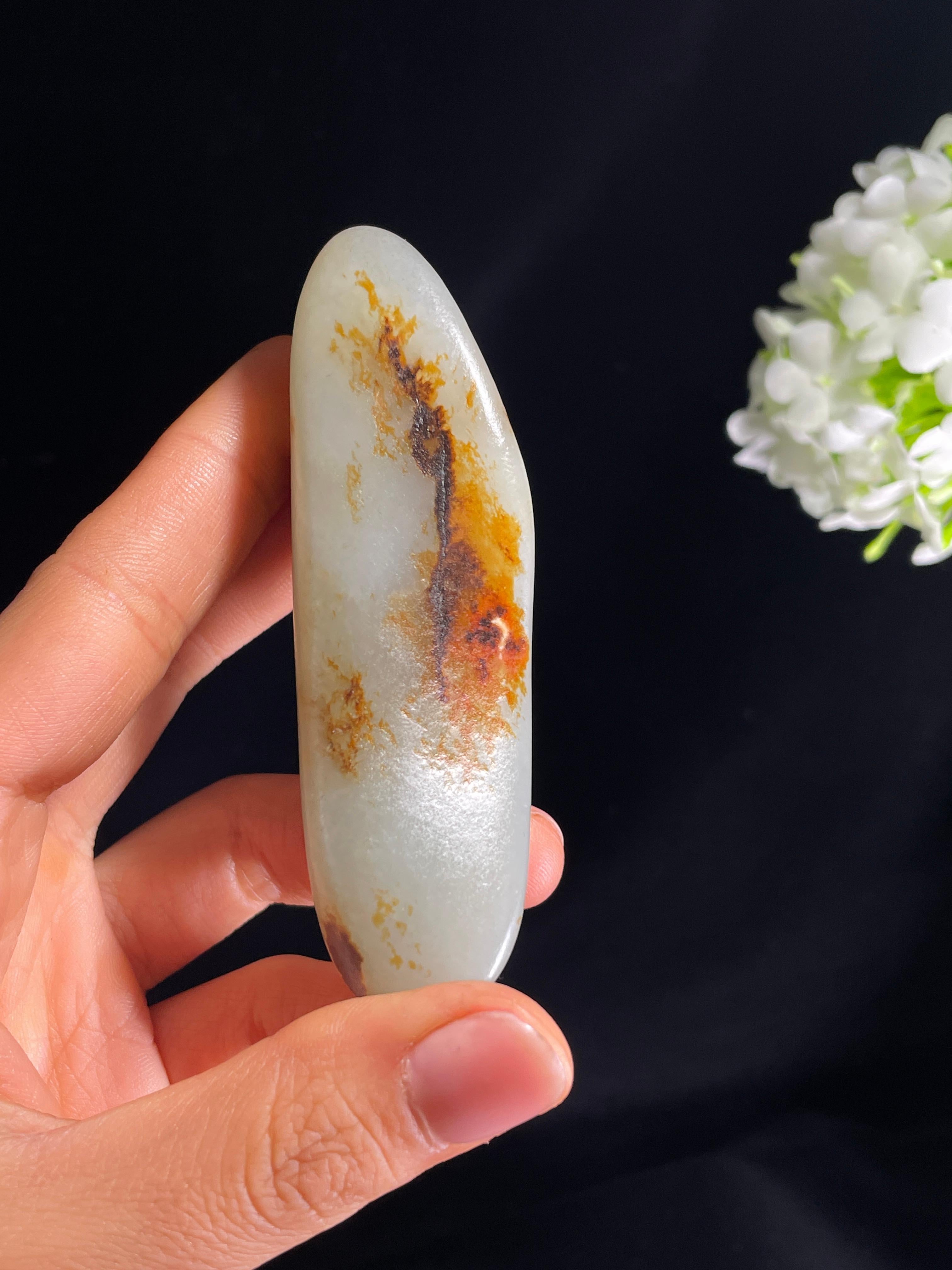 和田玉青白种聚红皮籽料原石（yc264637） – 添福玉器