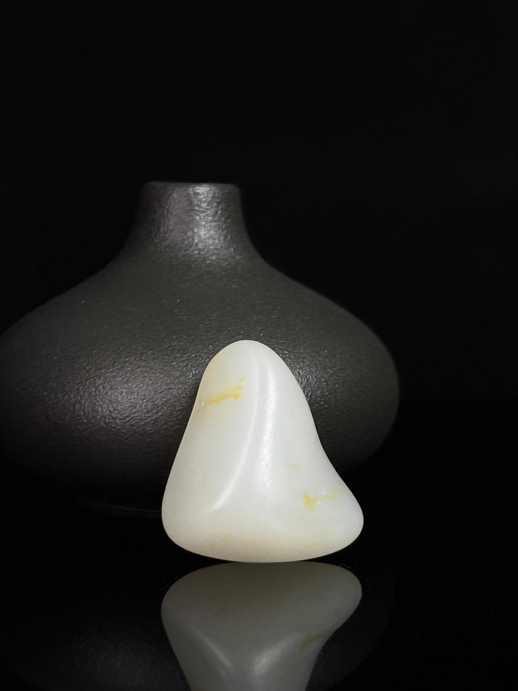 新疆和田白玉洒金皮挂件籽料原石（yc231653）