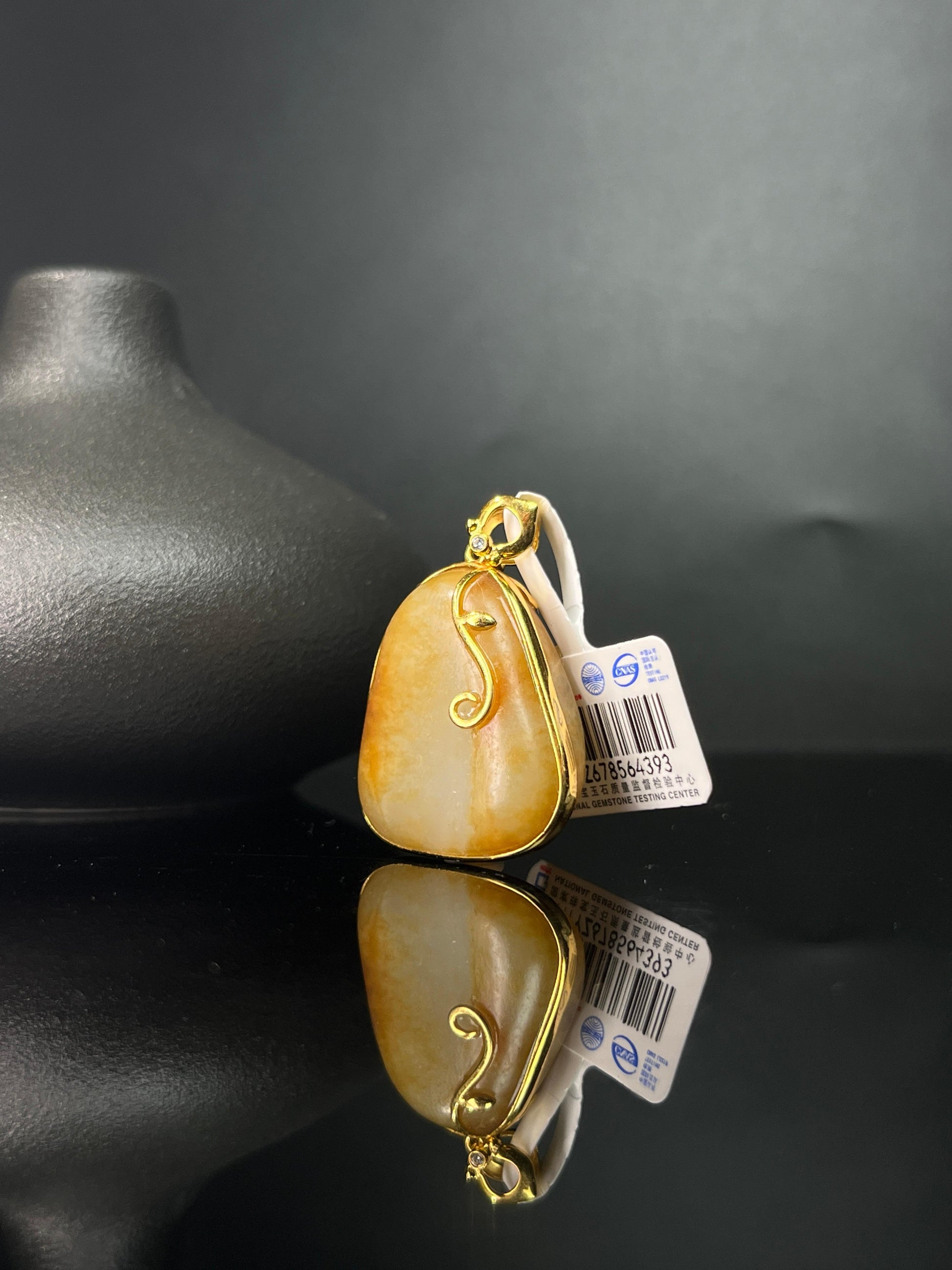 新疆和田玉籽料原石18k金镶玉吊坠8（yc243623）