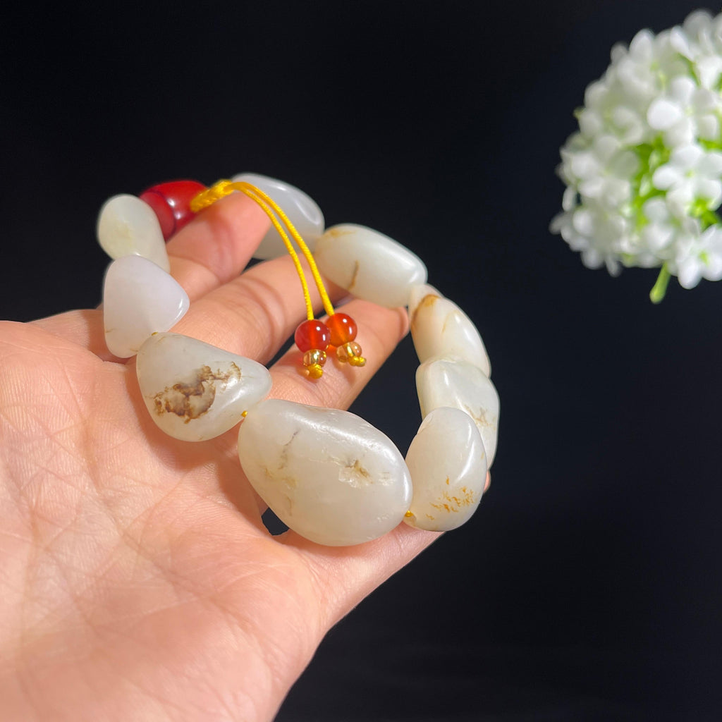 和田玉白玉洒金秋梨皮“雪落金沙”籽料原籽手串（yc320508）