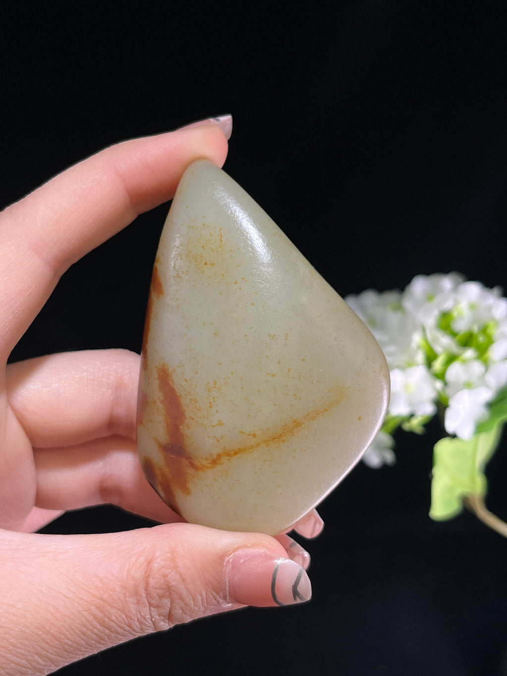 新疆和田玉青白种带红皮籽料原石手把件（yc250459）