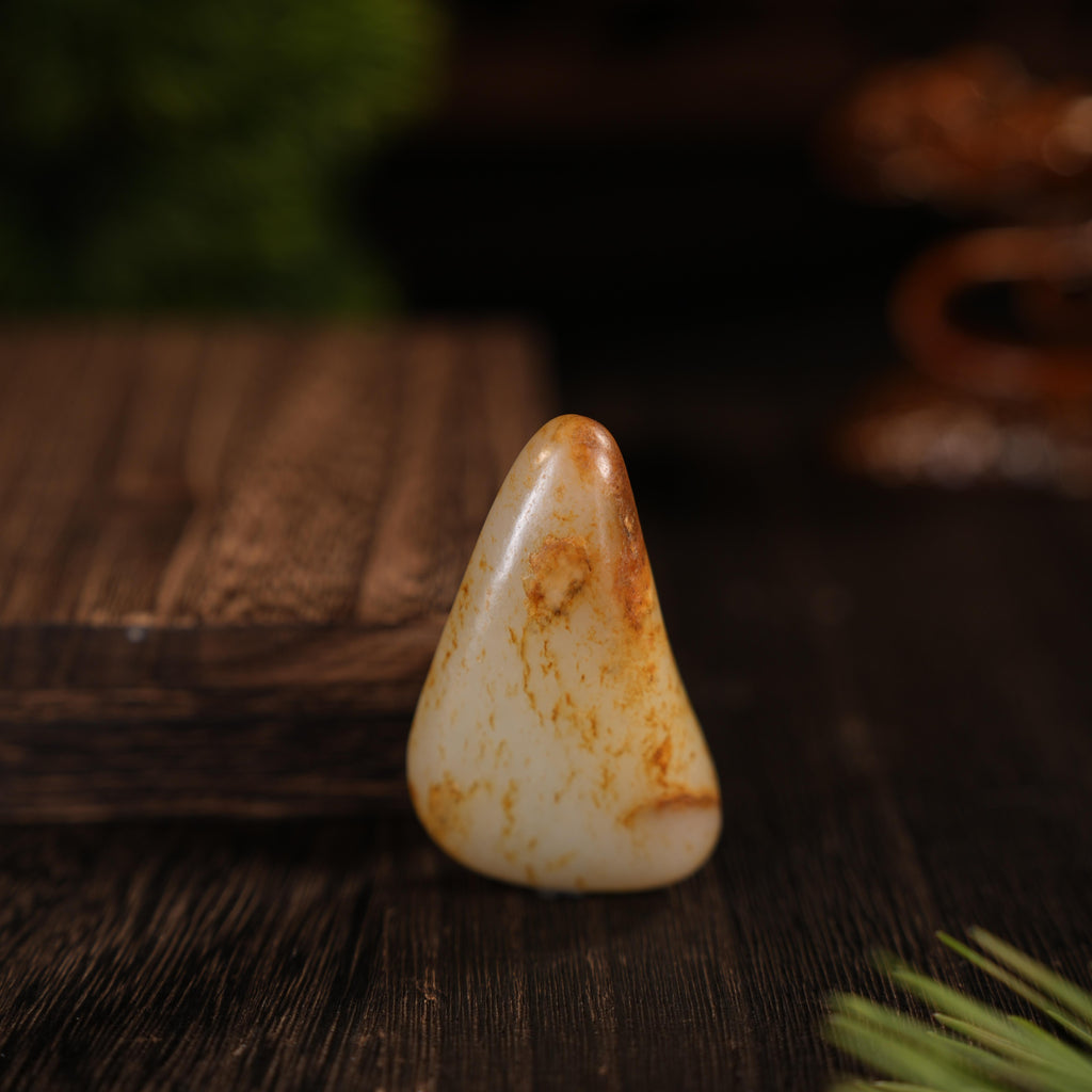 新疆和田玉“秋峰碎金”白玉洒红皮籽料（yc456768）