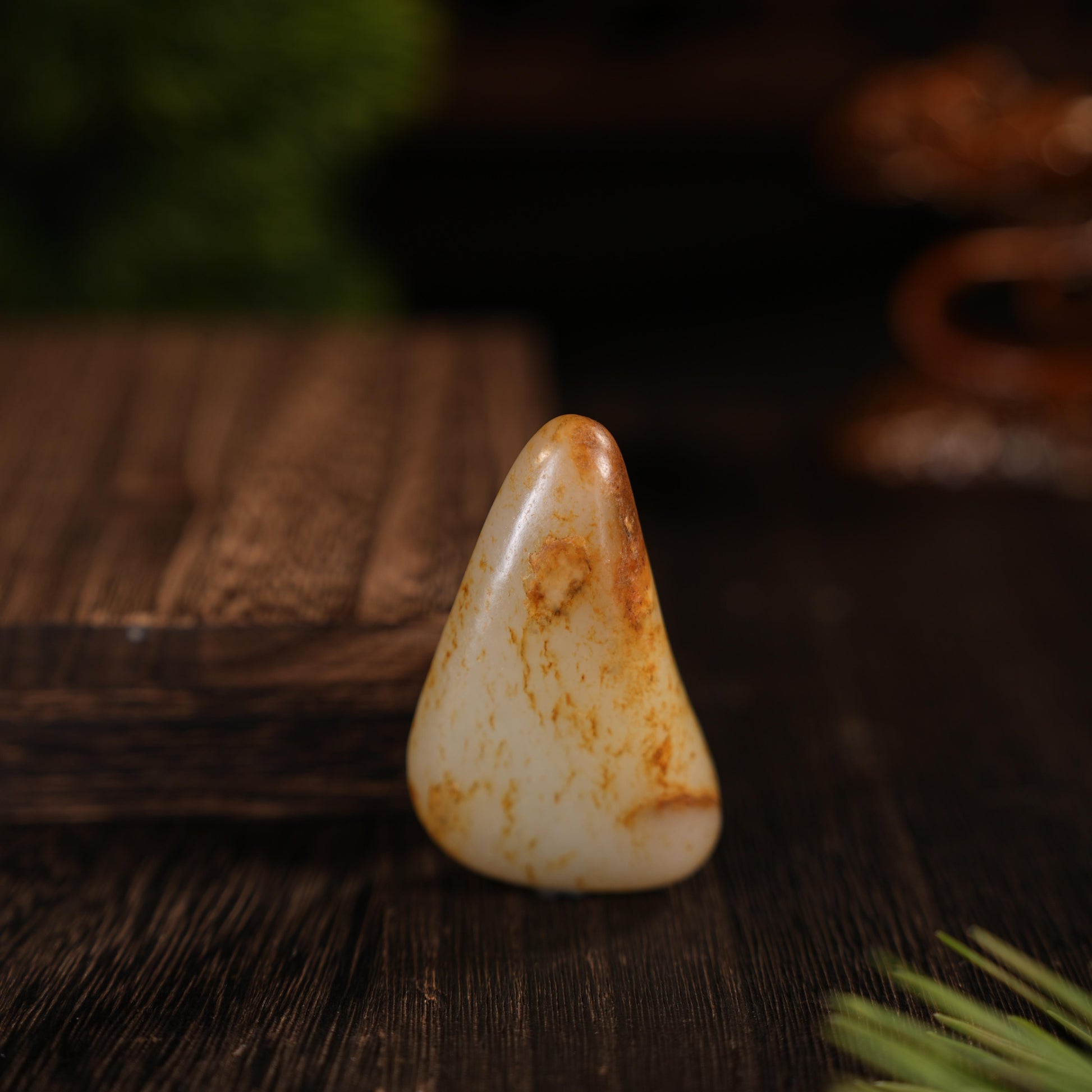 新疆和田玉“秋峰碎金”白玉洒红皮籽料（yc456768）