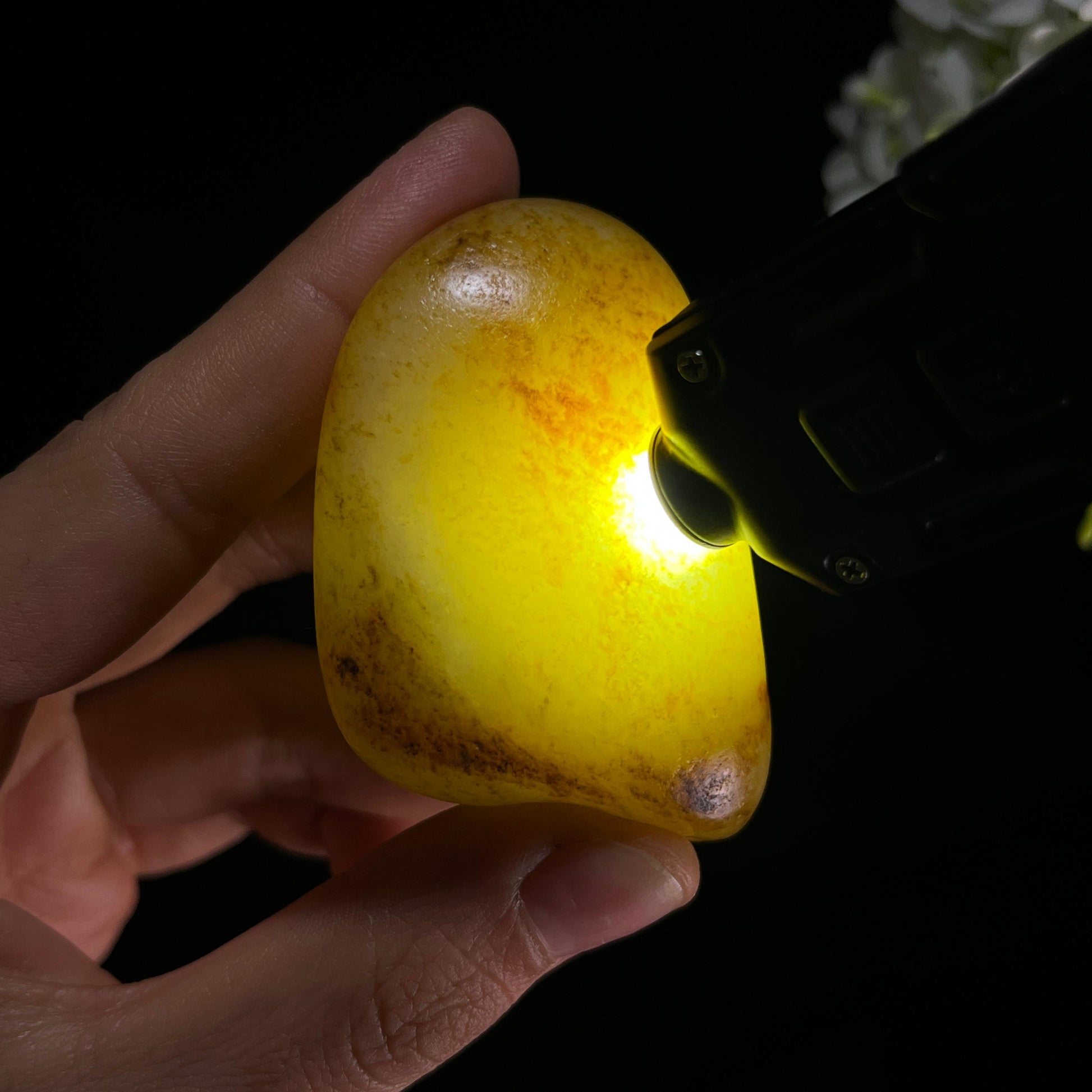 和田玉白玉“金屑浮秋”黑皮洒金皮籽料（yc350498）