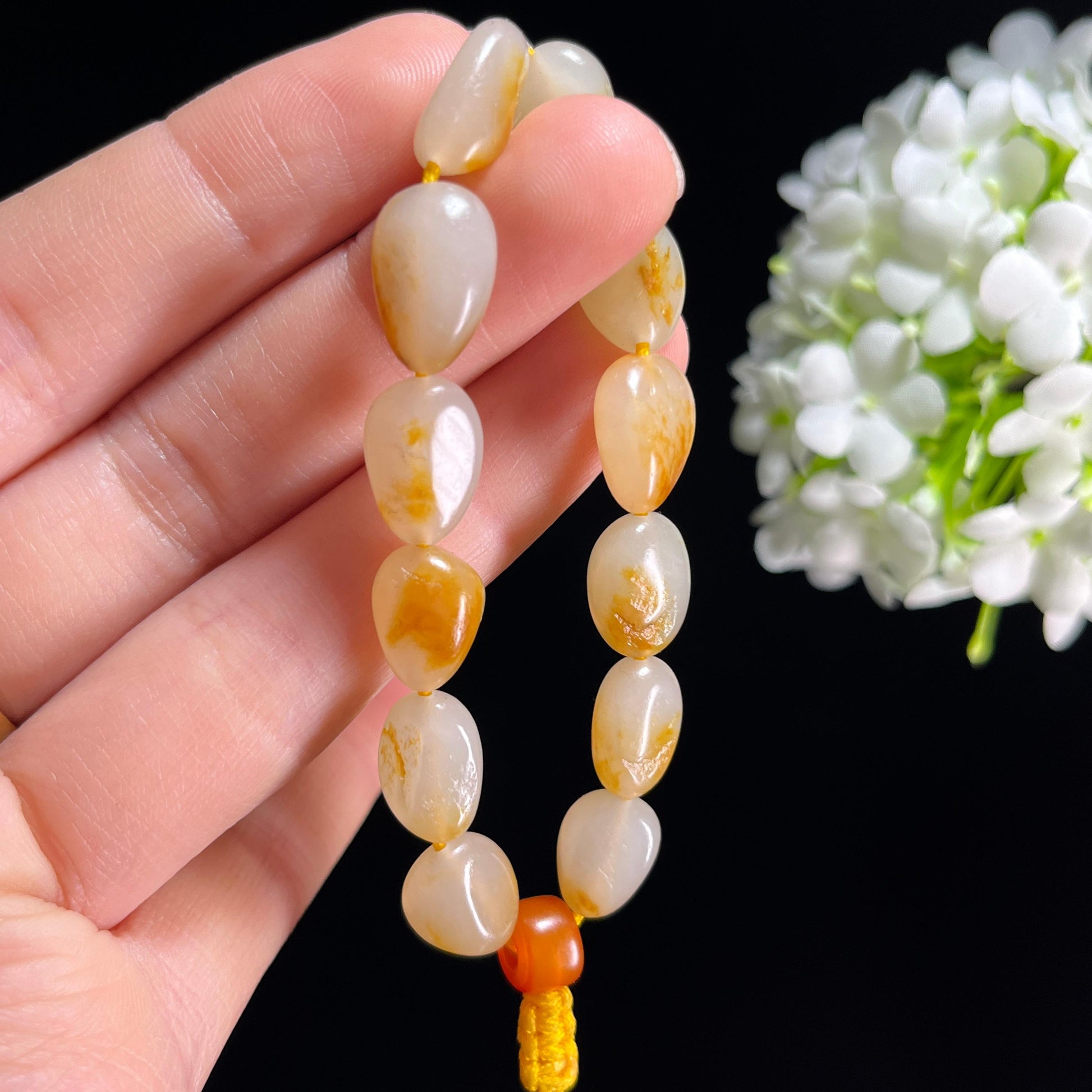 和田玉白玉洒金皮黄沁子籽料原籽手串（yc332562）