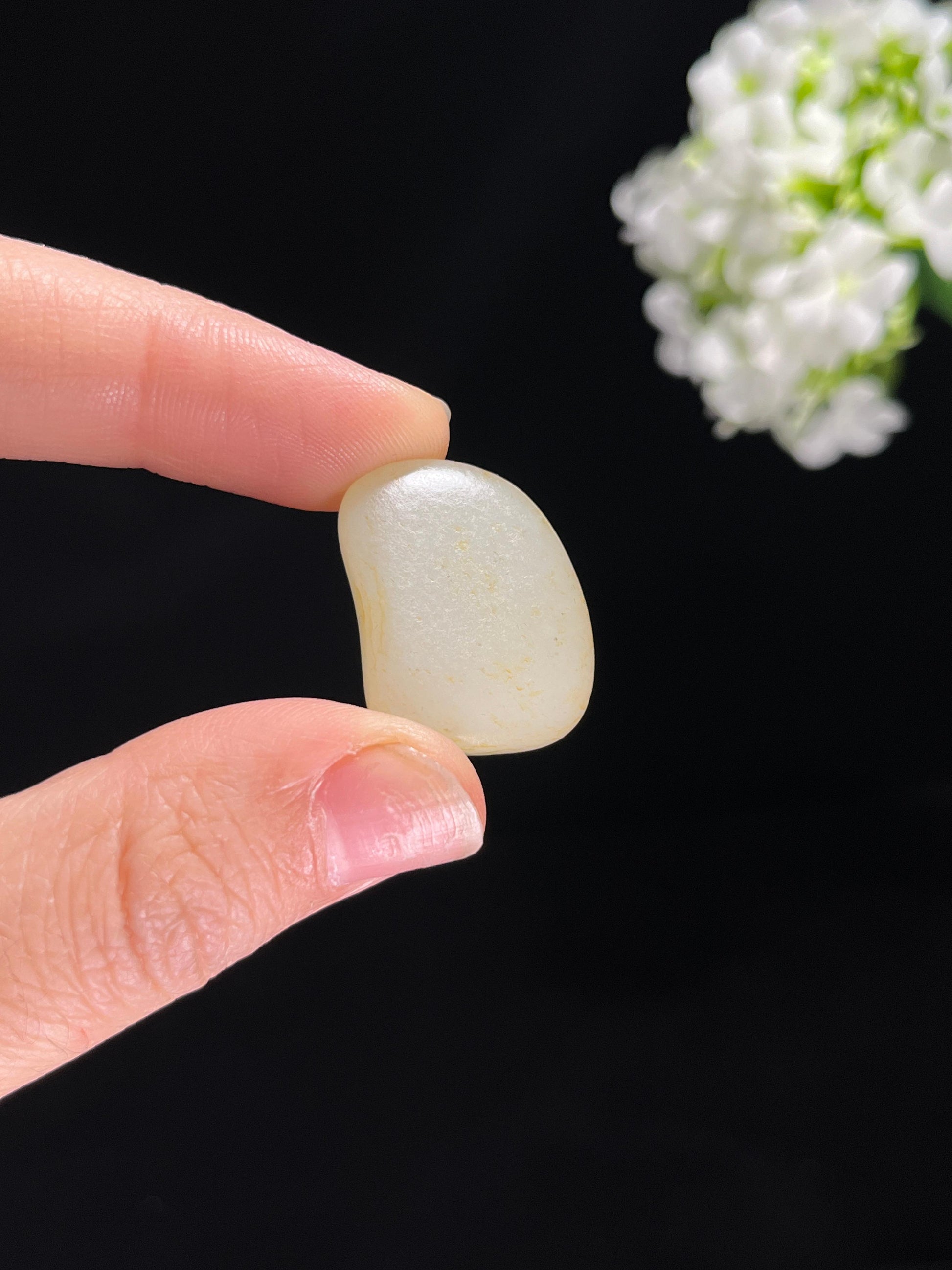 新疆和田玉洒金皮籽料原石（yc255366）