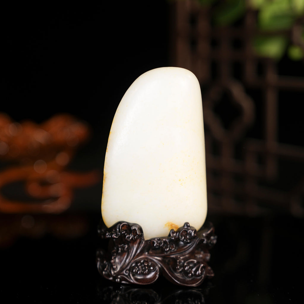新疆和田玉“玉雪散金”一级白洒金皮籽料手把件（yc469231）
