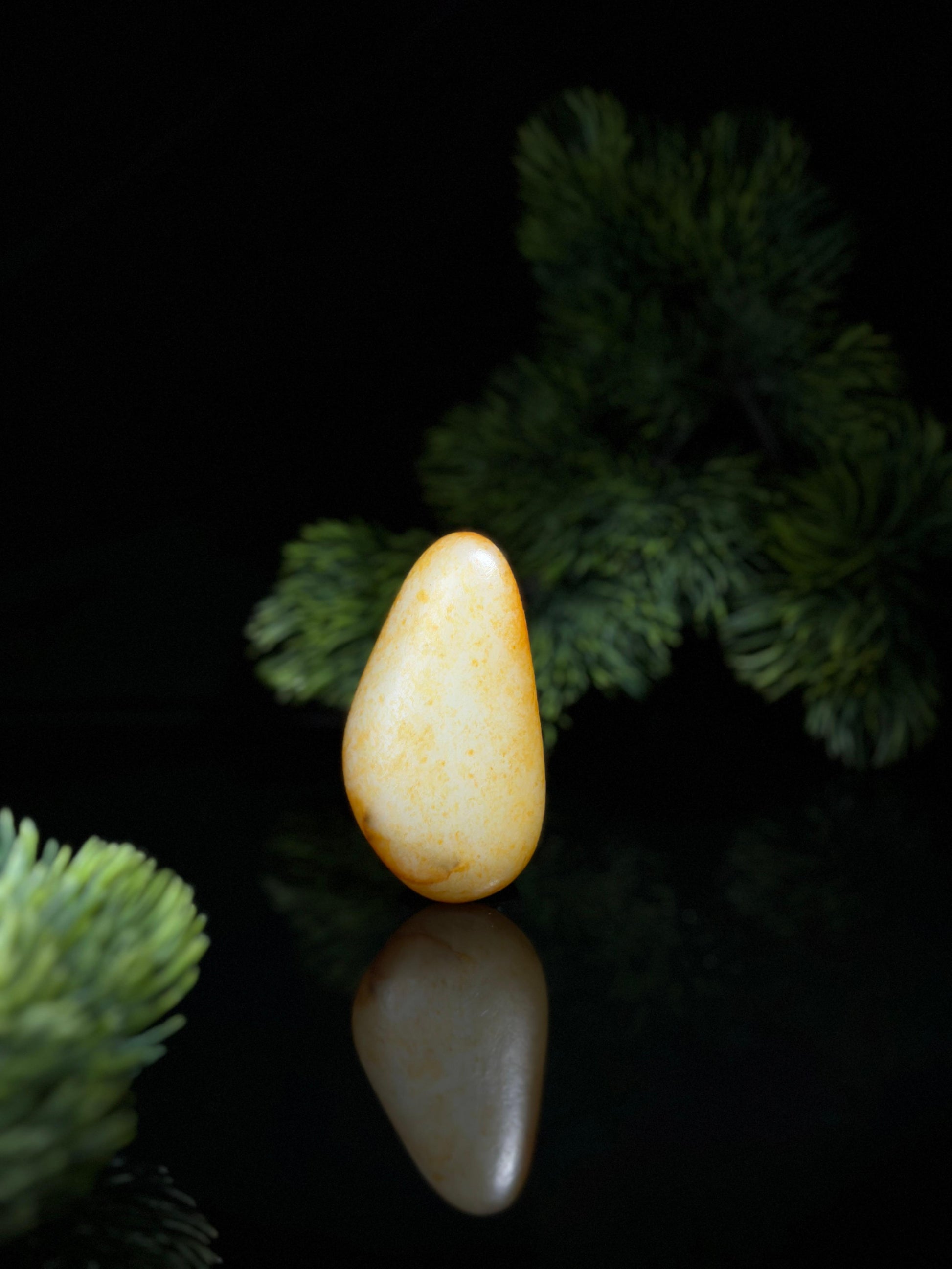 新疆和田玉白玉红皮洒金皮臻品籽料手把件（yc499697）