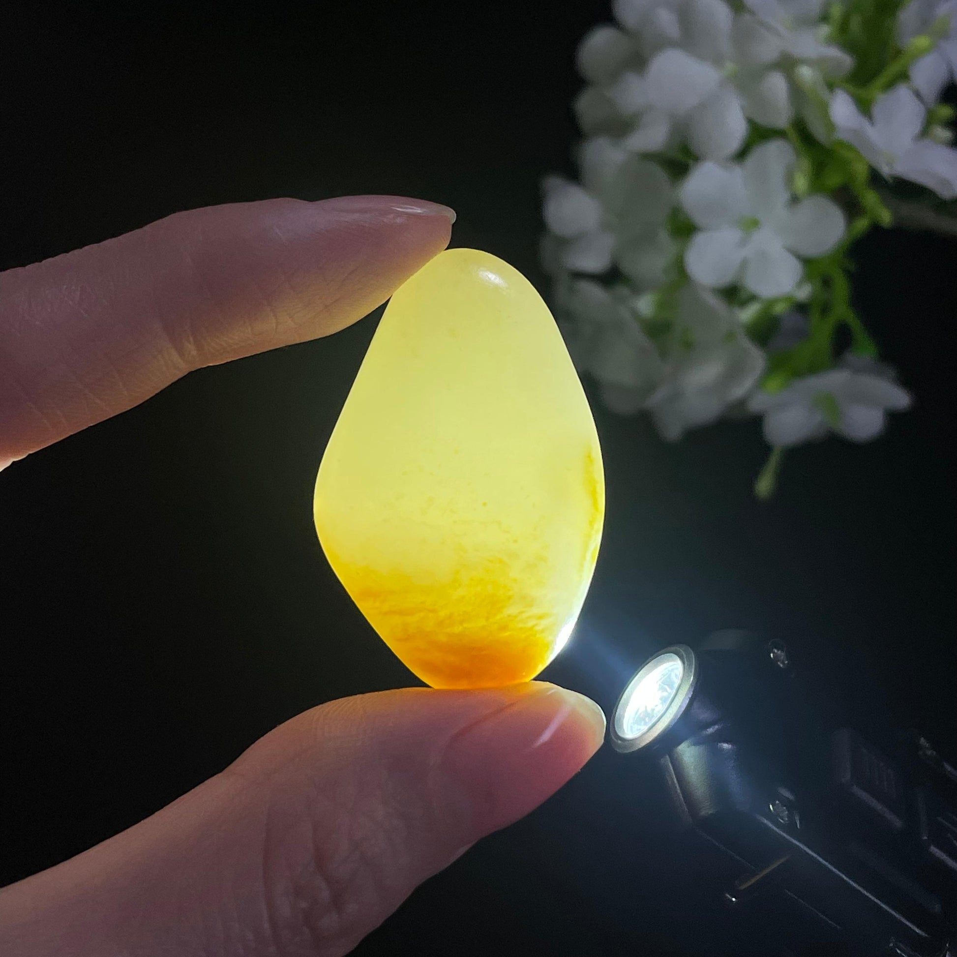 和田玉白玉聚红皮“秋江晚渡”籽料原石（yc311953）