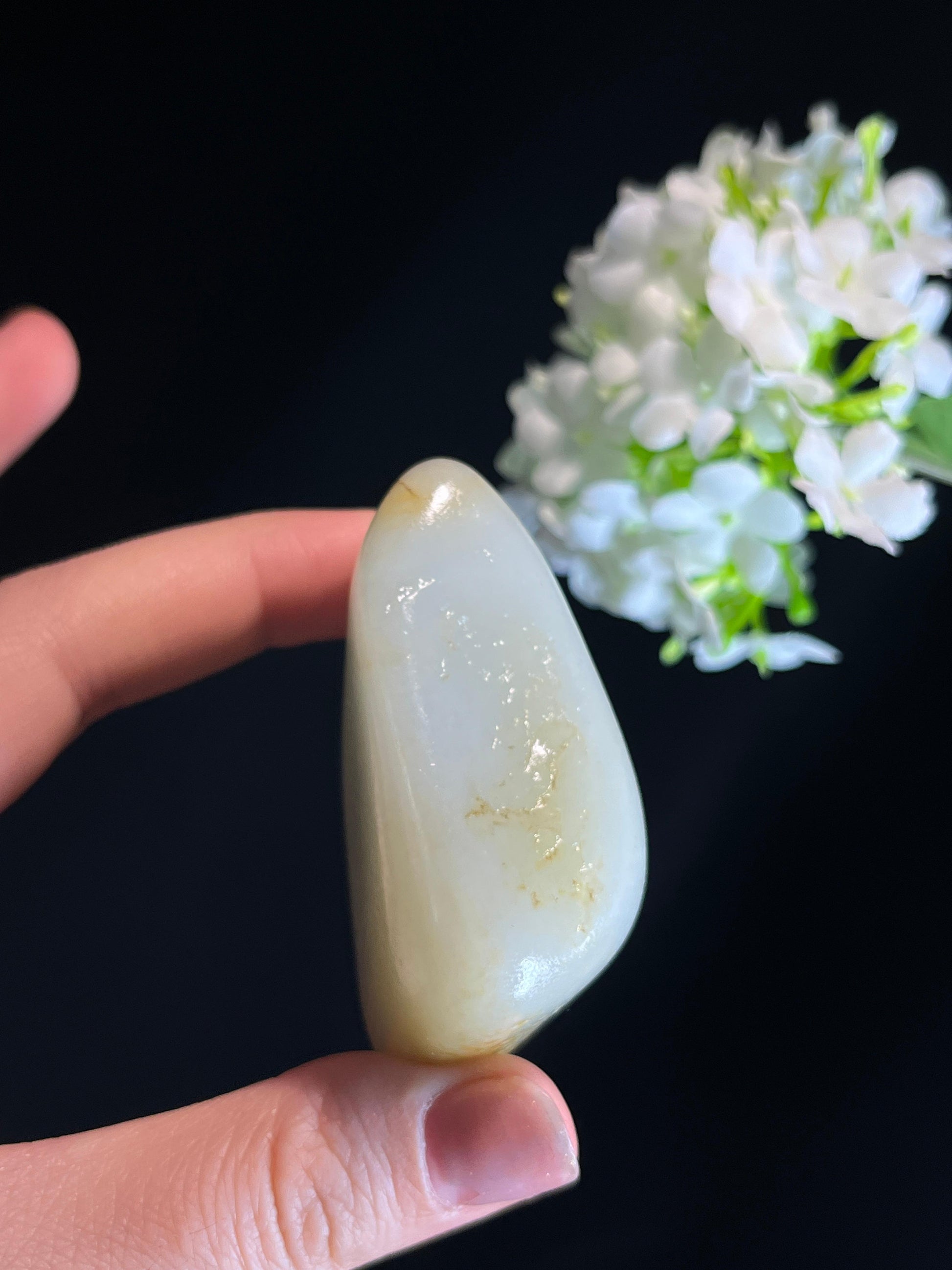 新疆天然和田玉籽料原石洒金皮小摆件（yc274555）