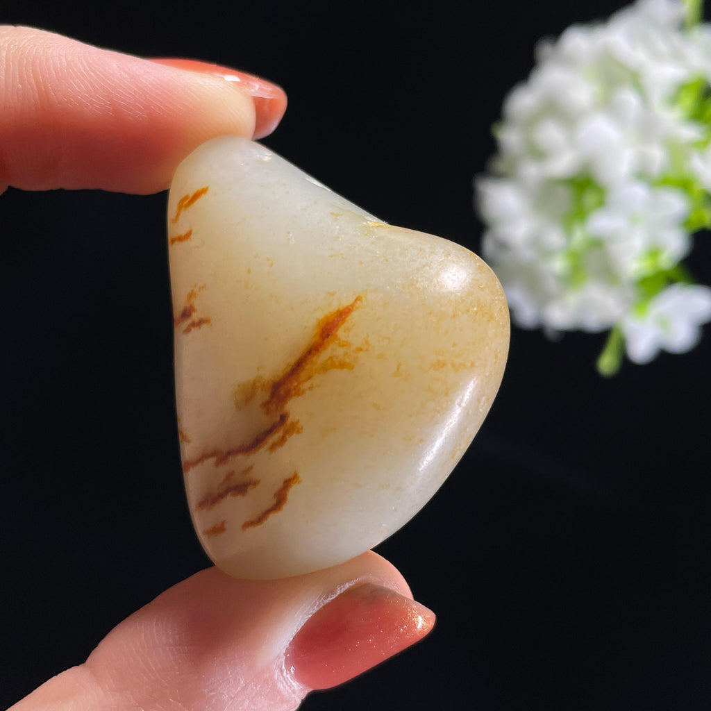 新疆天然和田玉“秋山瘦水”特色意境红皮籽料（yc318527）