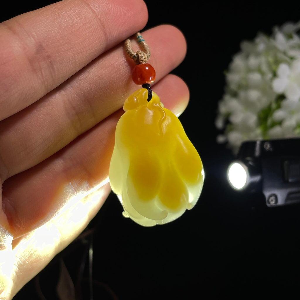 和田玉糖白玉俏色巧雕佛手吊坠（yc439099）