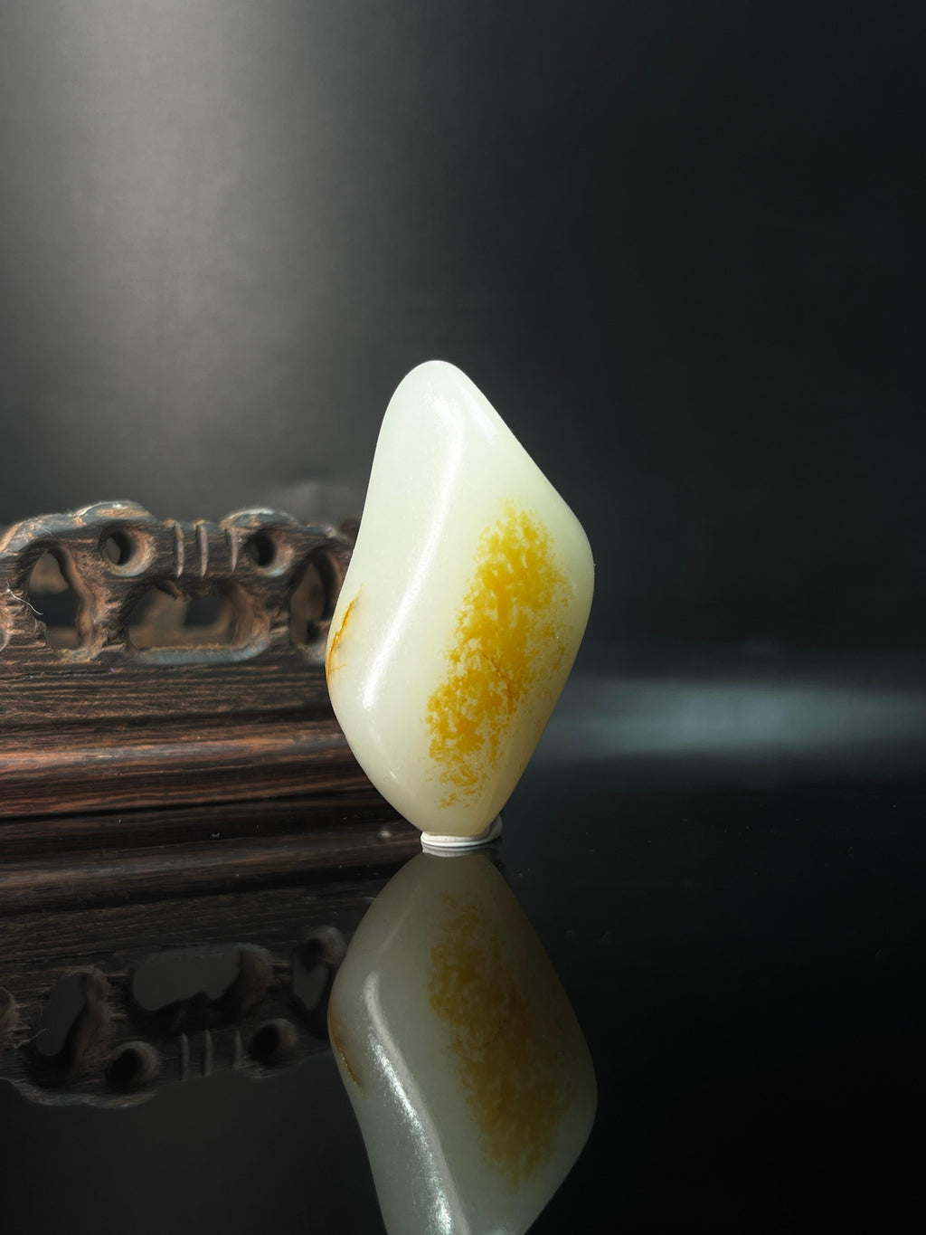 新疆和田玉籽料原石洒金皮挂件（yc236583）