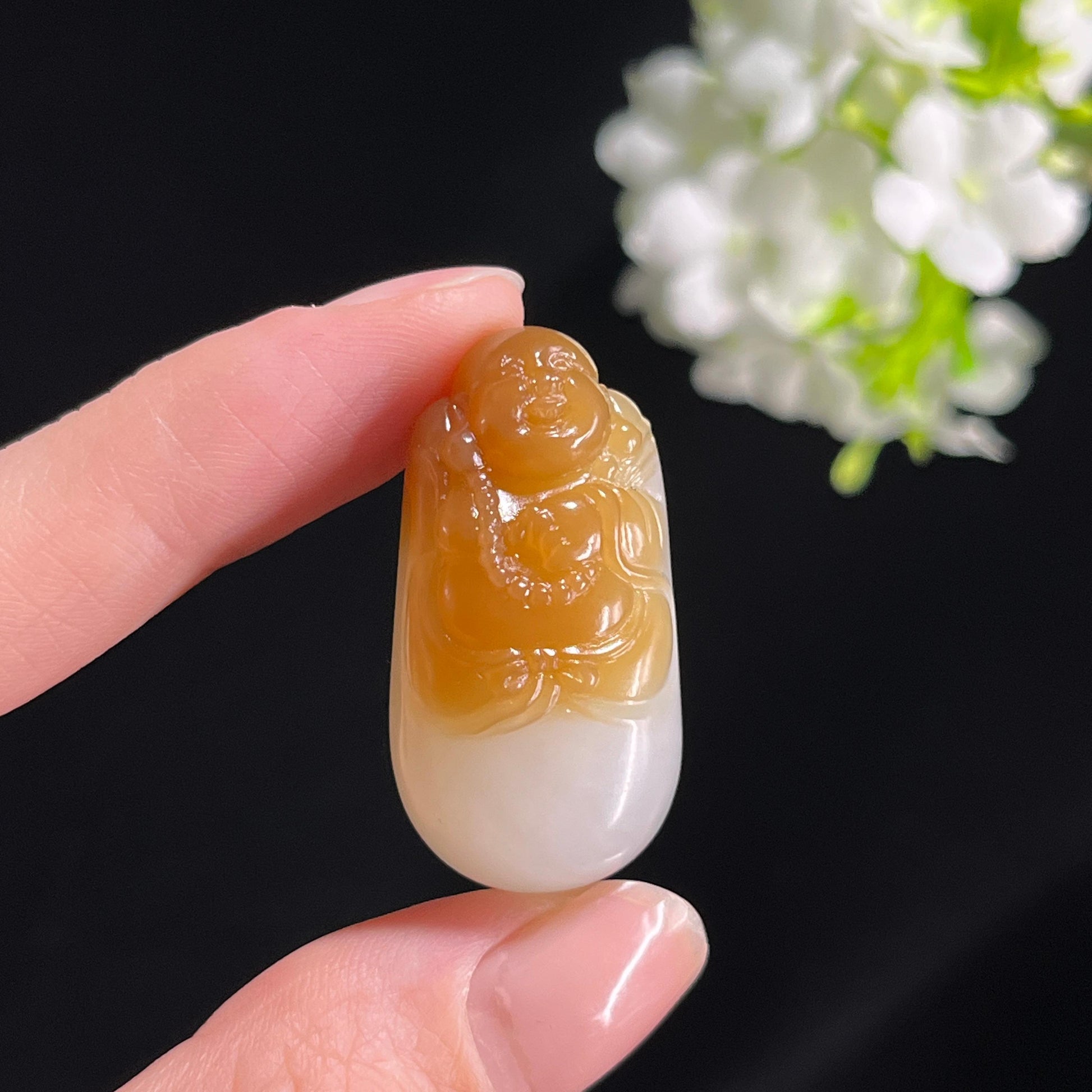 和田玉且末糖白“怡然自乐”弥勒佛挂件（yc296578）