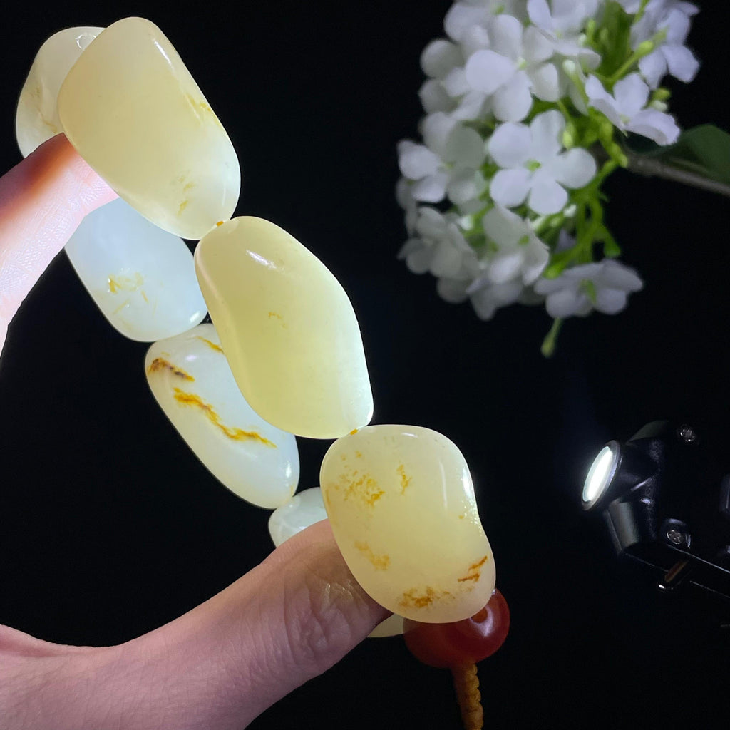 和田玉白玉青白玉洒金皮“逐光而行”籽料原石手串（yc310222）