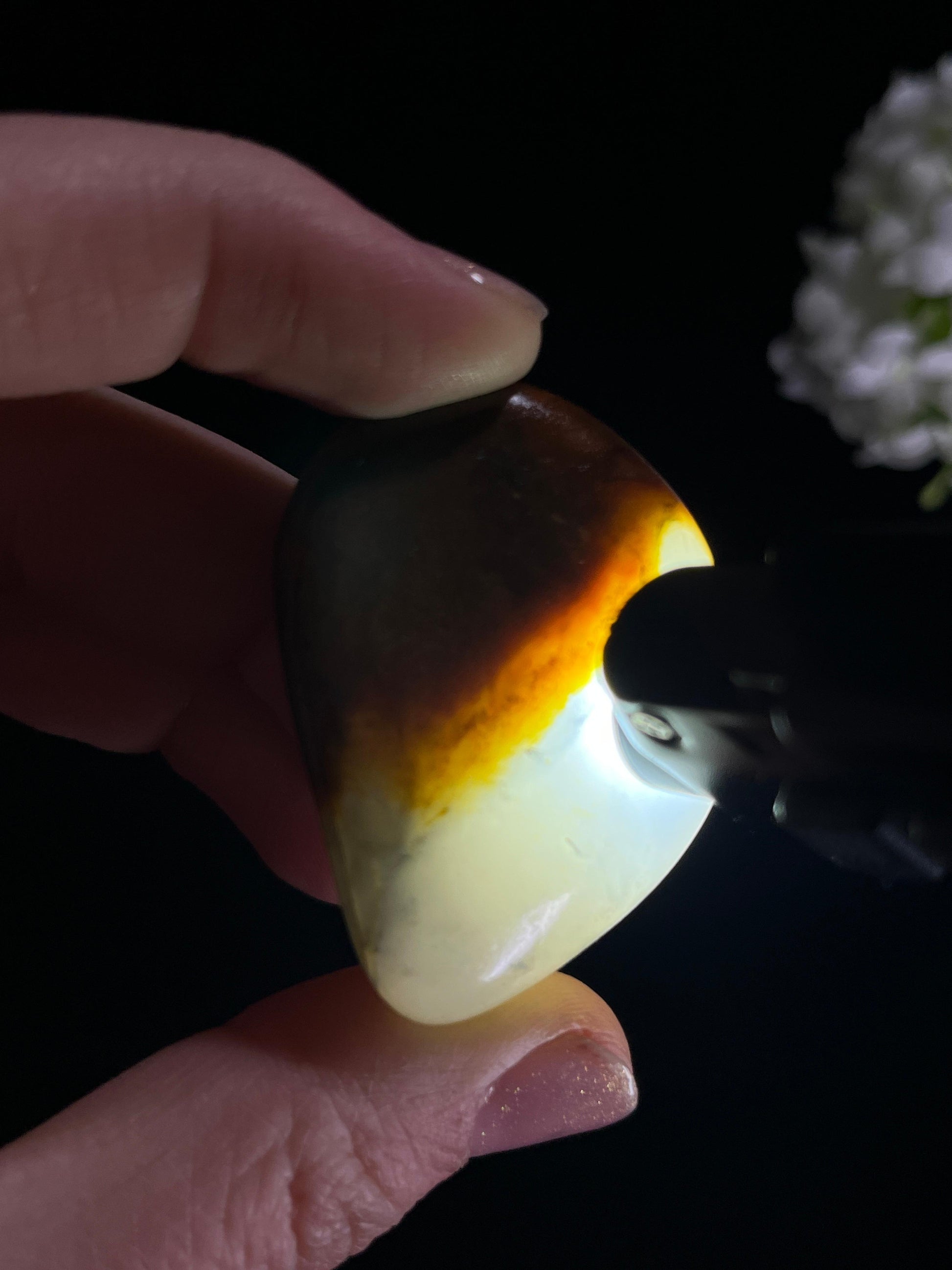 和田玉白玉青花聚红皮籽料原石（yc265672）
