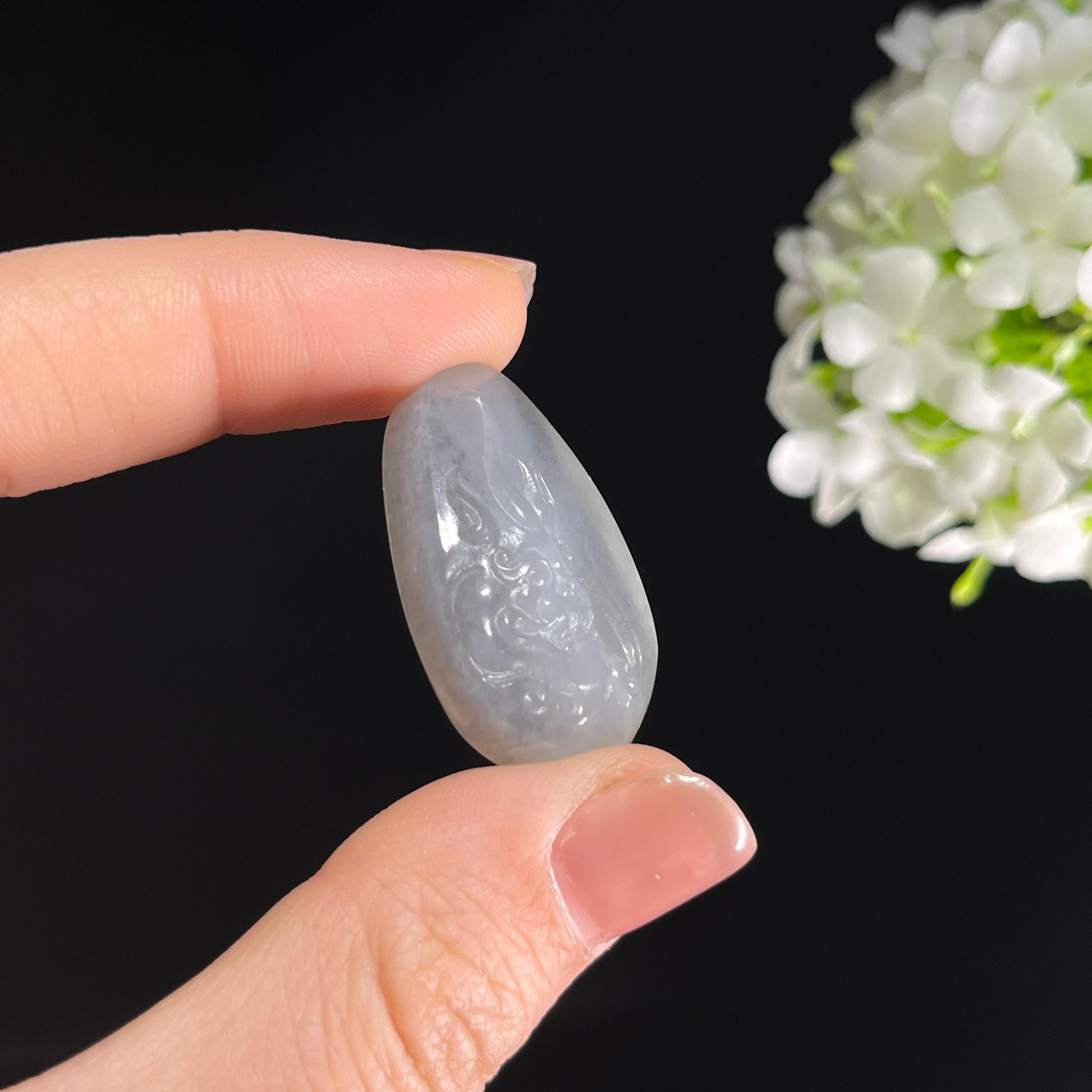 和田玉青花料“青玉貔貅”籽料雕刻挂件（yc284644）