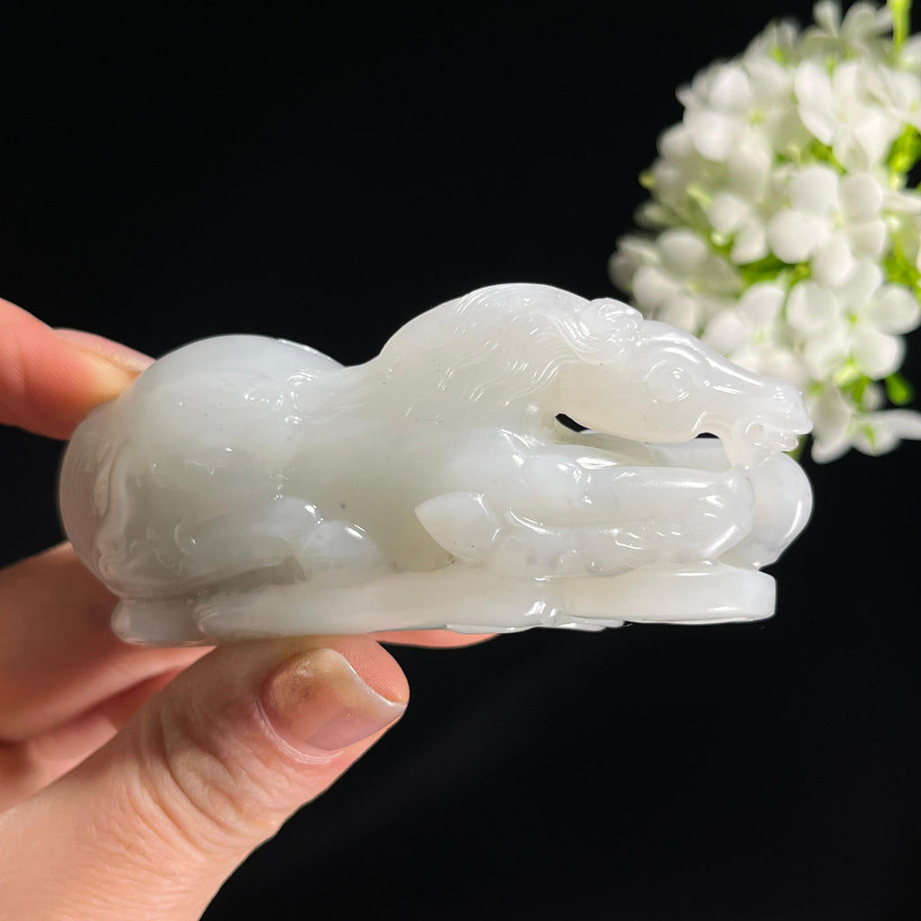 和田玉白玉籽料“白瑶驰息”雕刻摆件（yc303454）