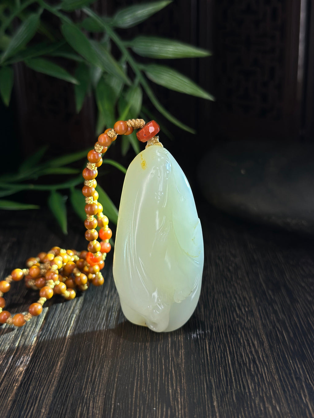 新疆和田玉精品白玉洒金皮籽料貔貅随形雕挂件（yc712160）