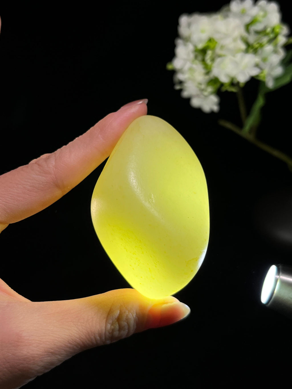 新疆和田玉收藏级洒金皮白玉籽料原石（yc253572）