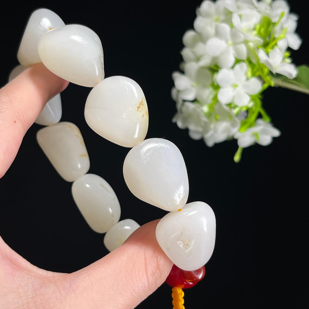 和田玉白玉洒金皮“碎金流月”籽料手串（yc310543）
