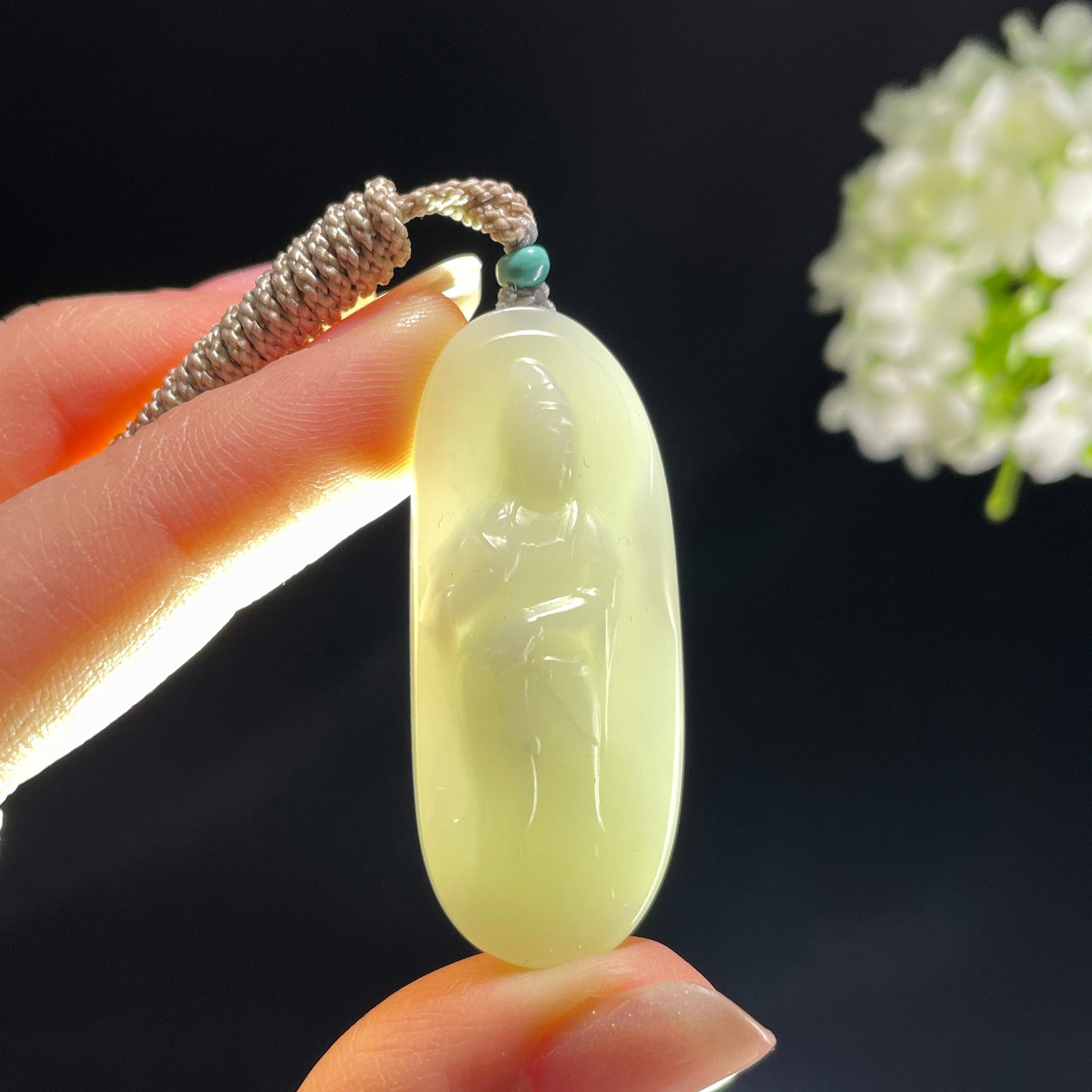 新疆和田玉米达料白玉观音雕刻挂件（yc365297）