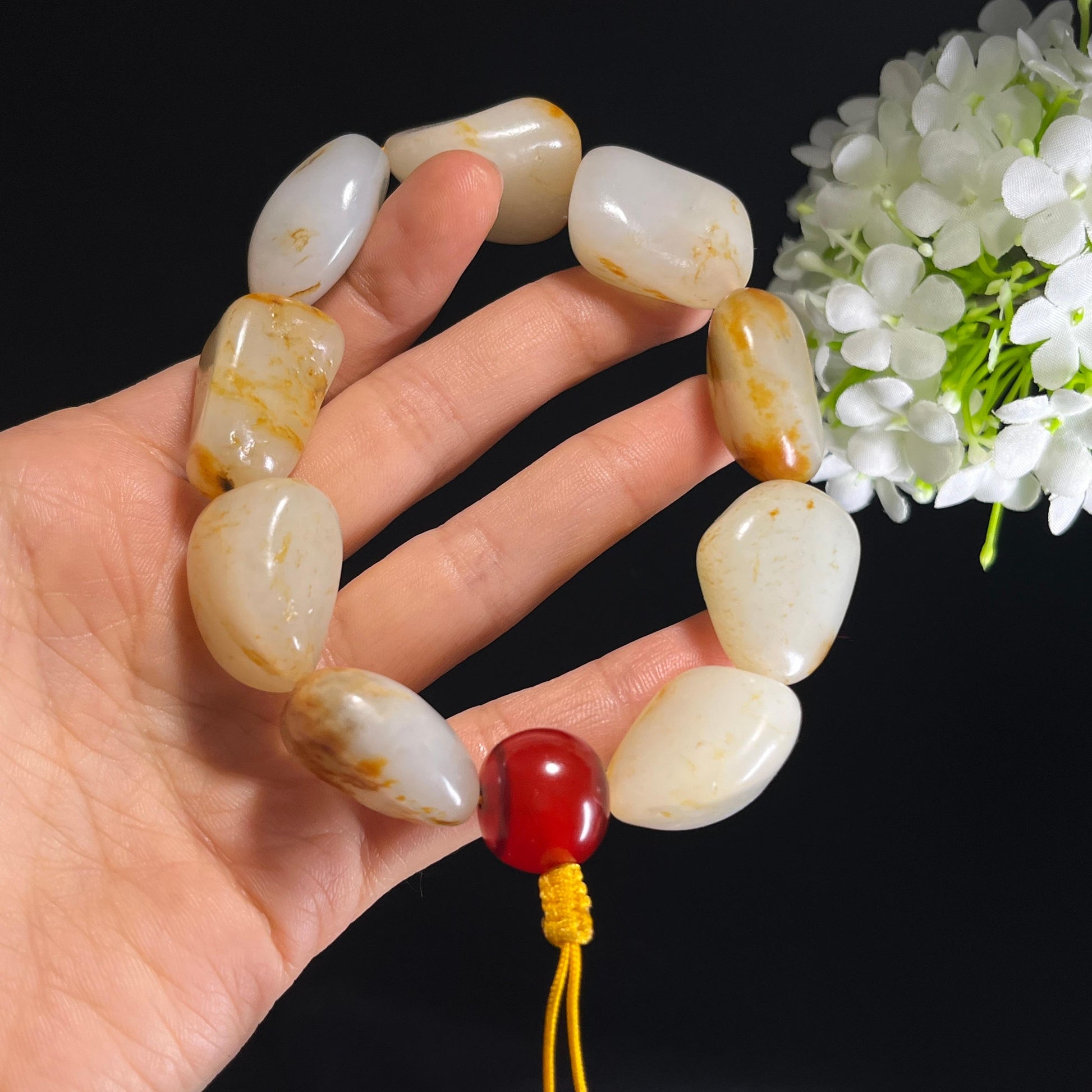 和田玉白玉洒金皮聚红皮籽料原籽手串（yc329131）