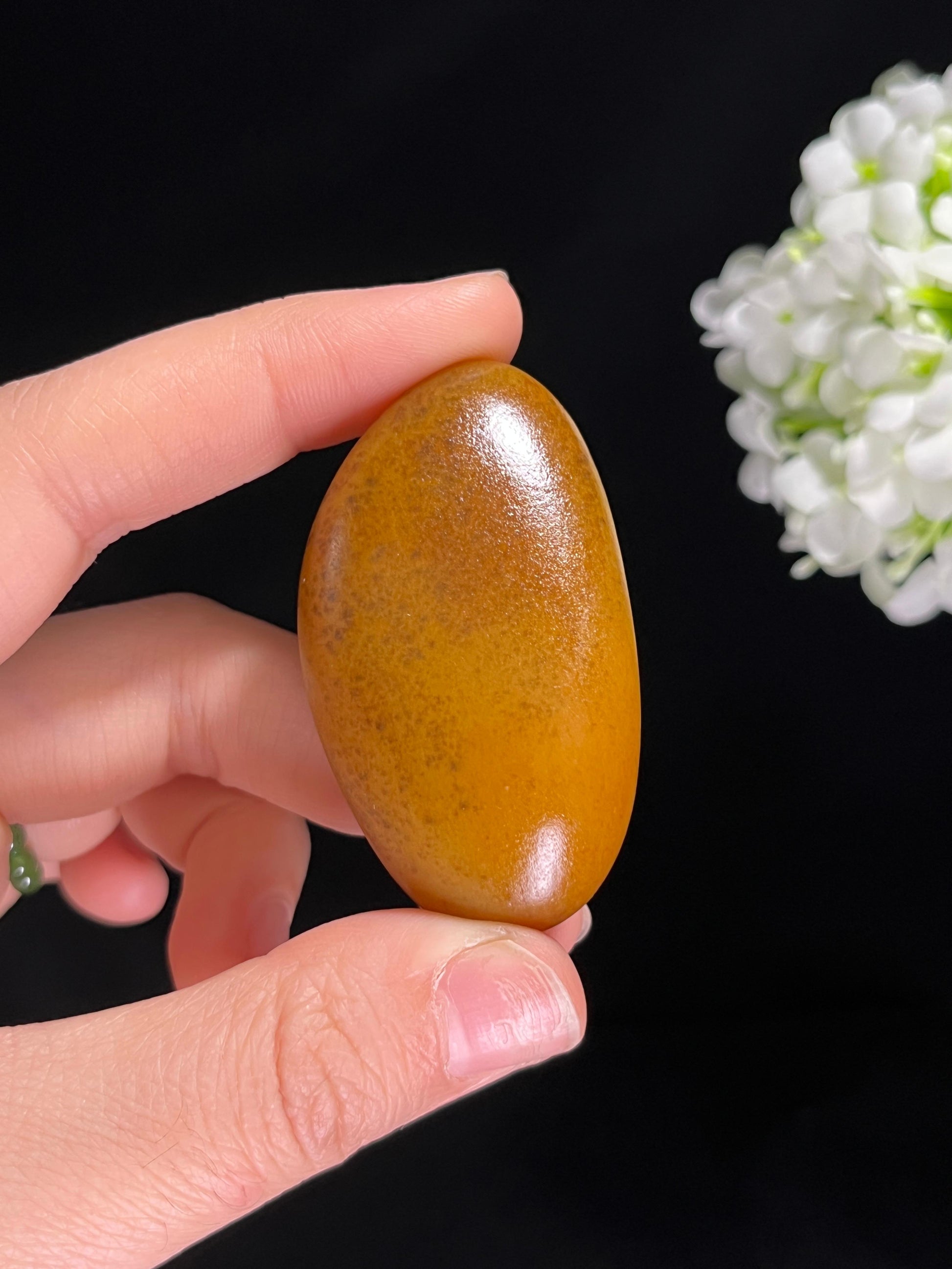 天然新疆和田玉黄沁籽料原石（yc259423）