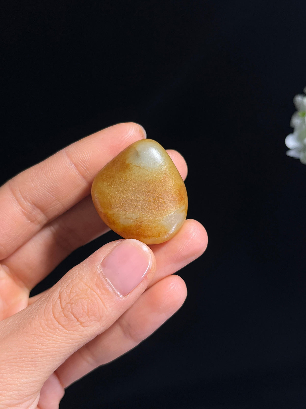 新疆天然和田玉黄沁籽料原石（yc263870）