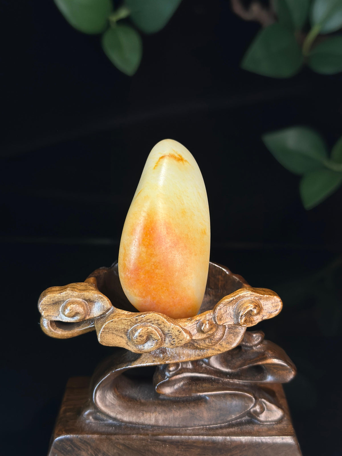 新疆天然和田玉红皮特色籽料（yc738350）