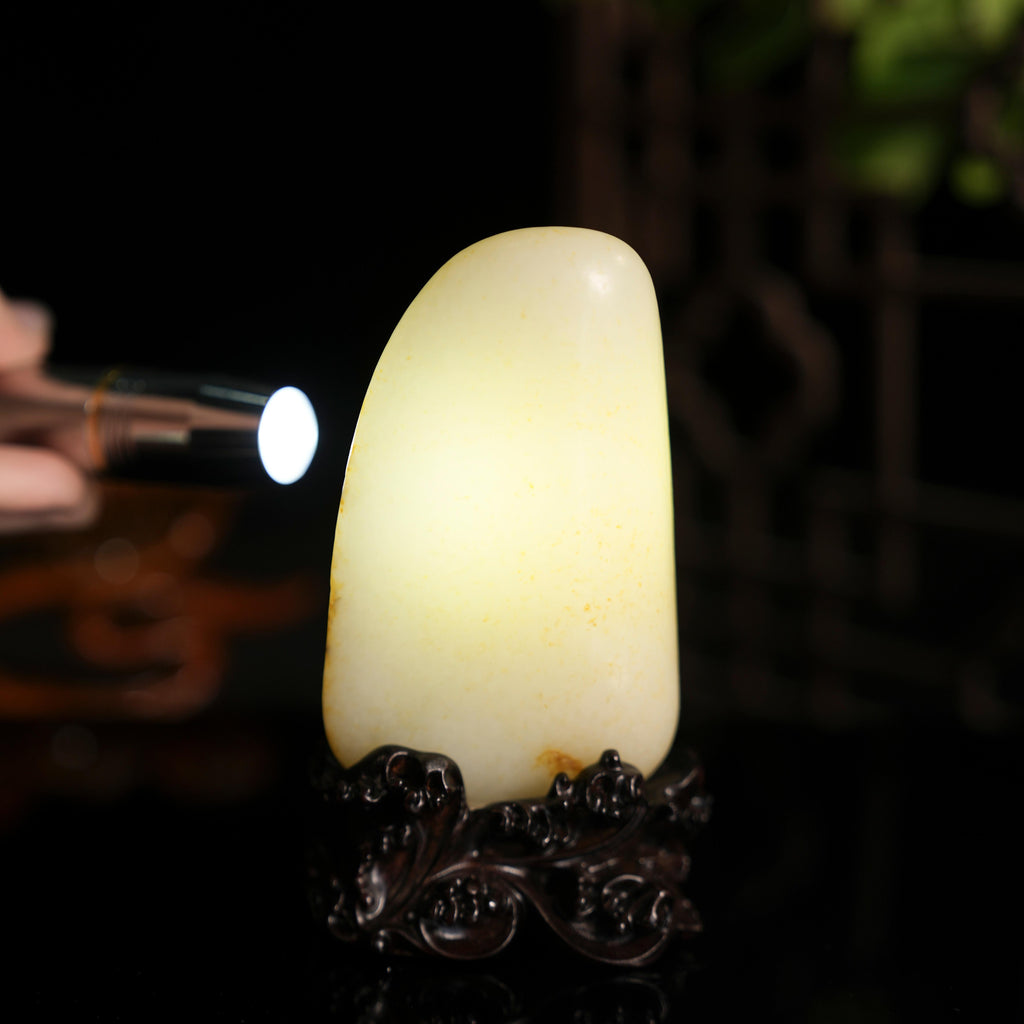 新疆和田玉“玉雪散金”一级白洒金皮籽料手把件（yc469231）