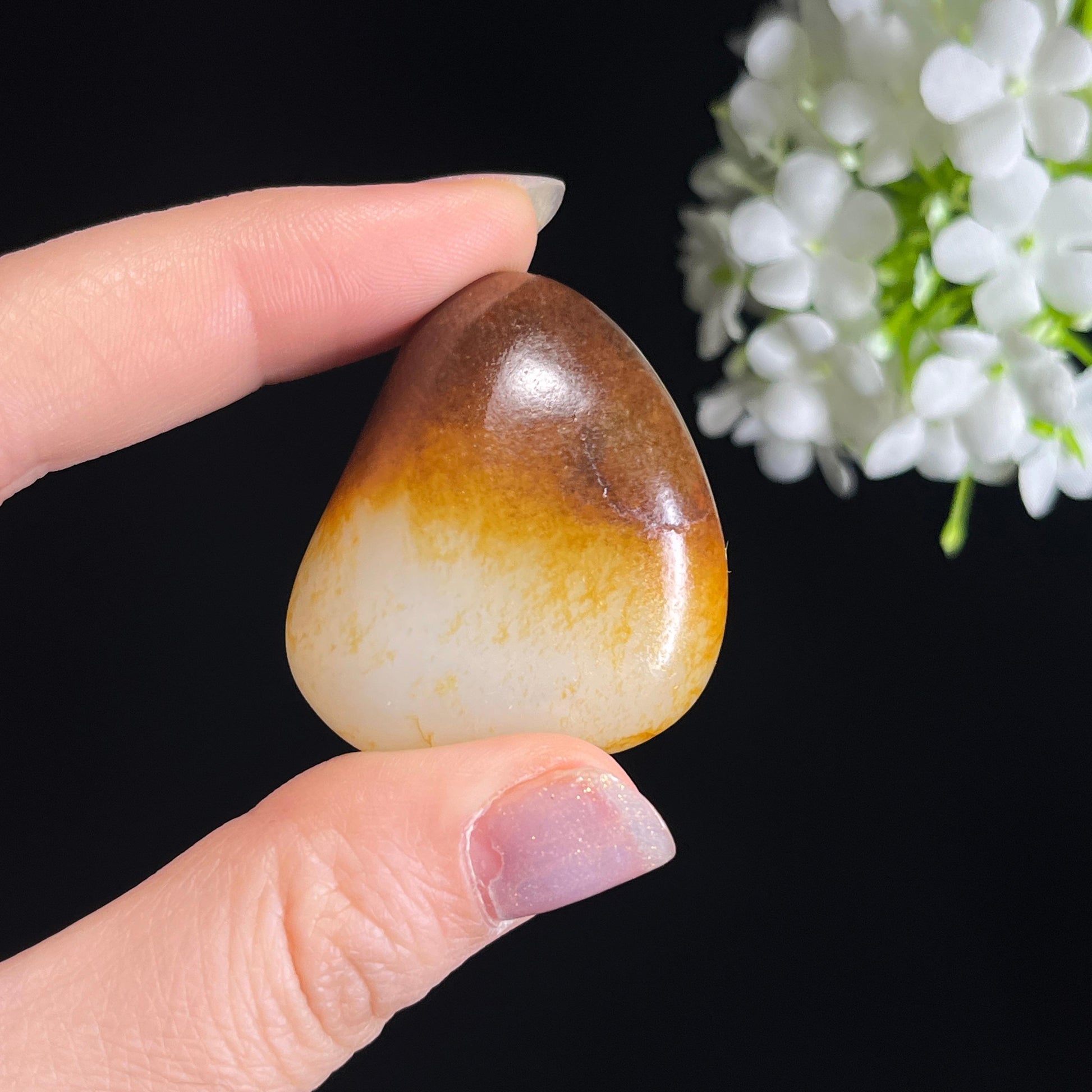 新疆天然和田玉“宏运当头”黑红皮特色籽料（yc340504）