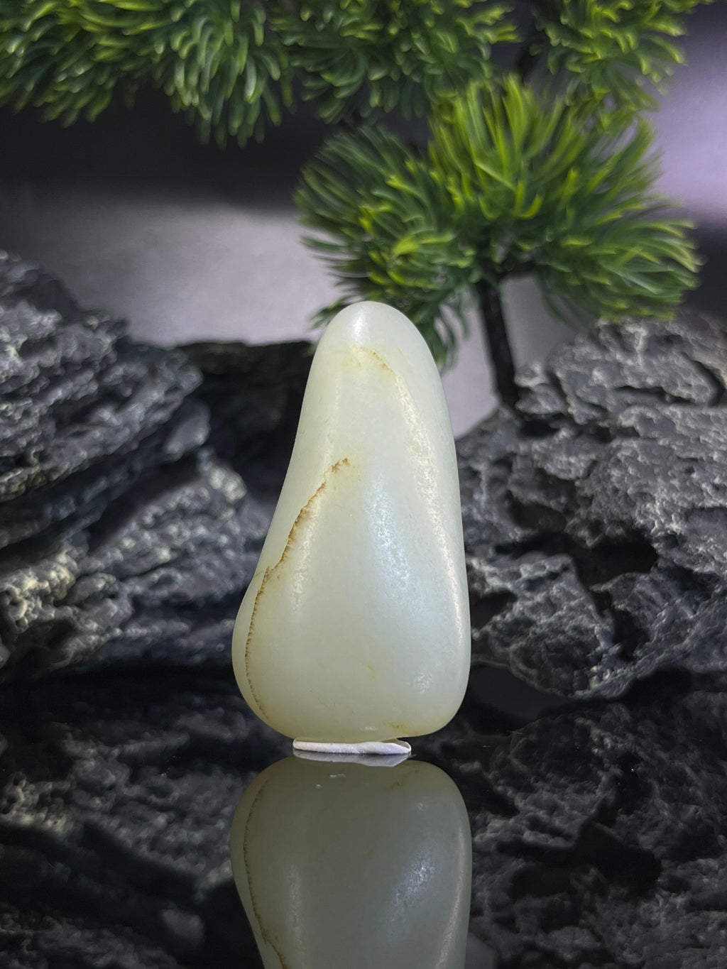 和田玉青玉底洒金皮籽料原石（yc212533）