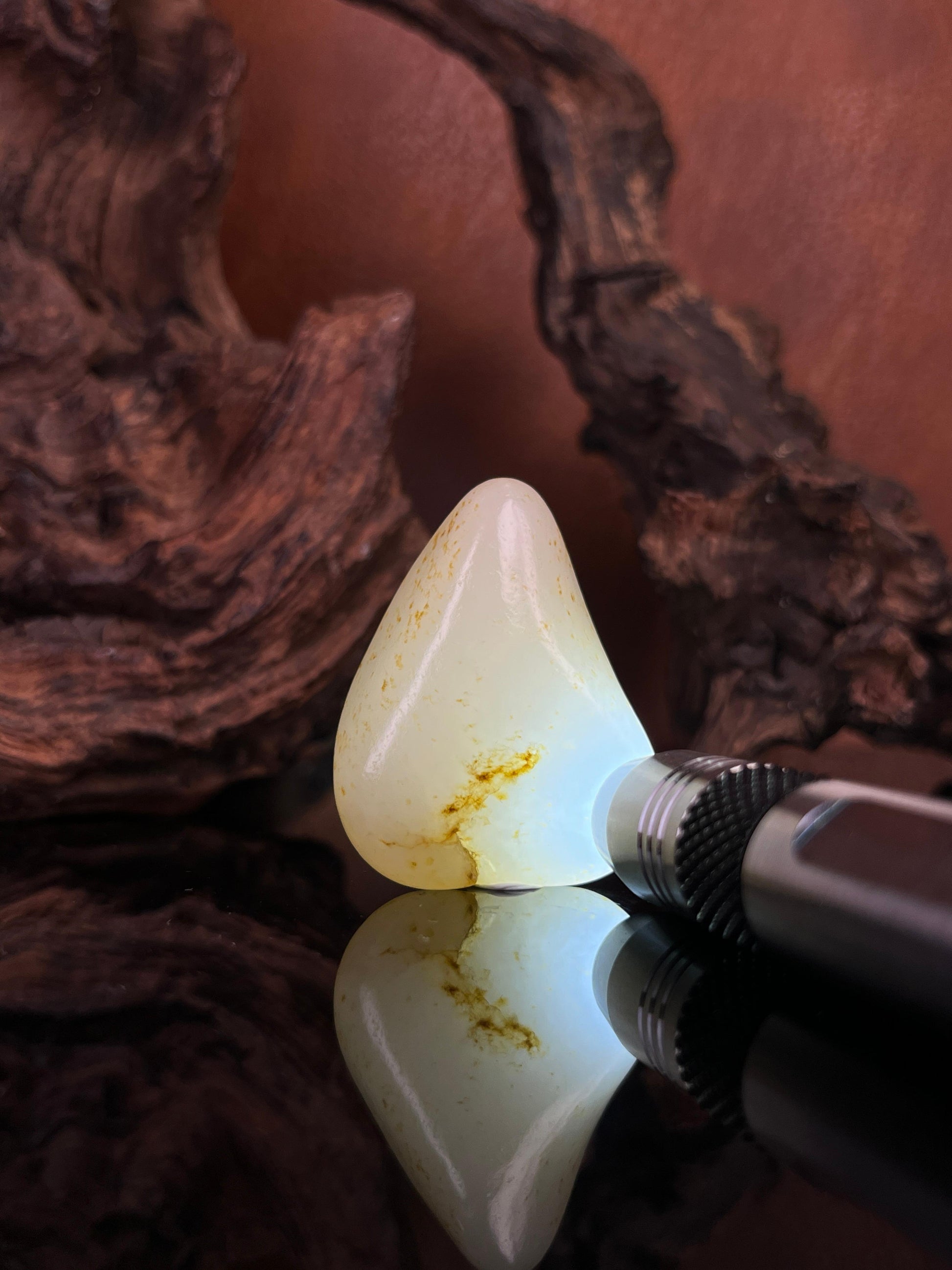 天然和田玉光白籽料原石洒金皮吊坠精品（yc227477）