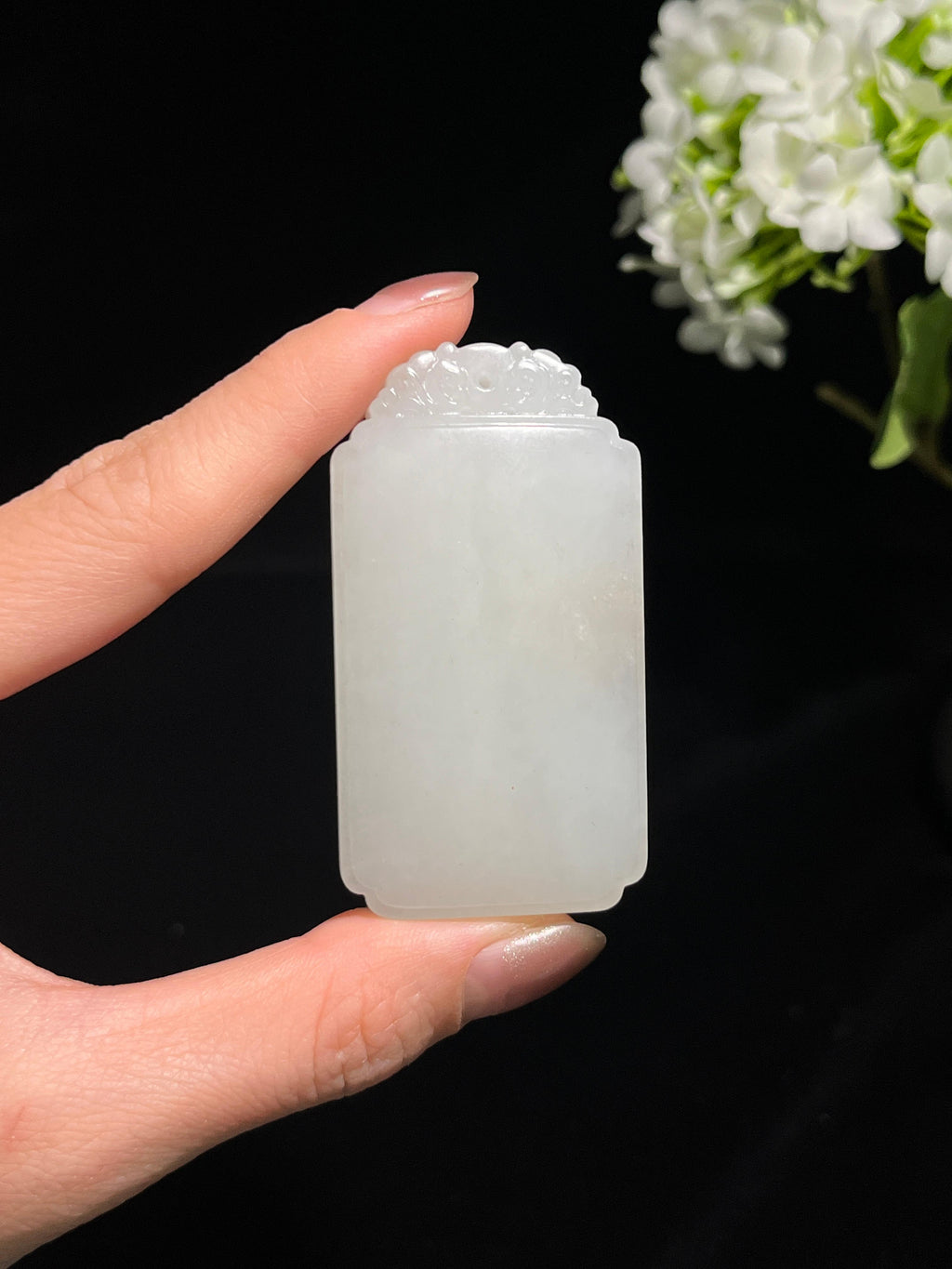 和田玉白玉带皮籽料无事牌（yc250390）