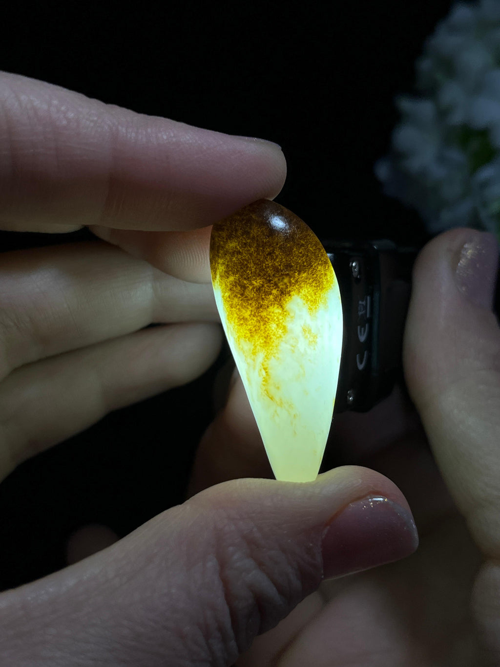 和田一级白玉秋梨皮水滴型“聚宝盆”籽料原石（yc264497）