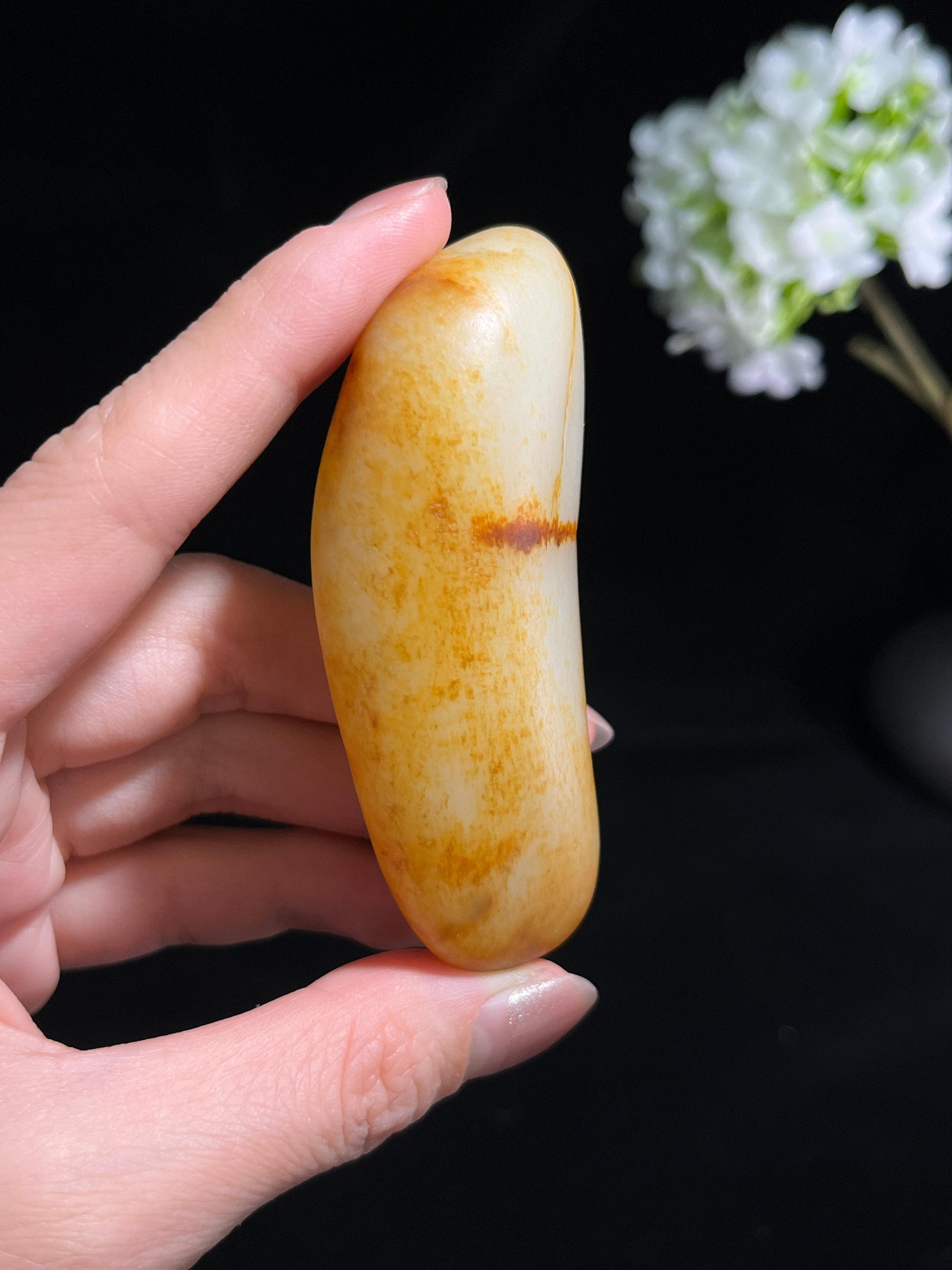 新疆和田玉一级白洒金皮籽料原石手把件（yc244859）