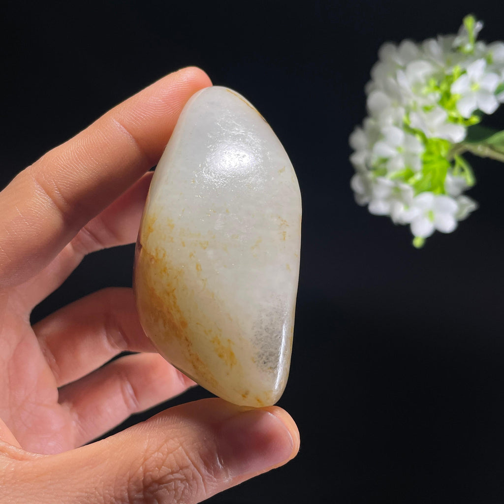 和田玉白玉“霜痕染秋”彩皮籽料（yc324330）