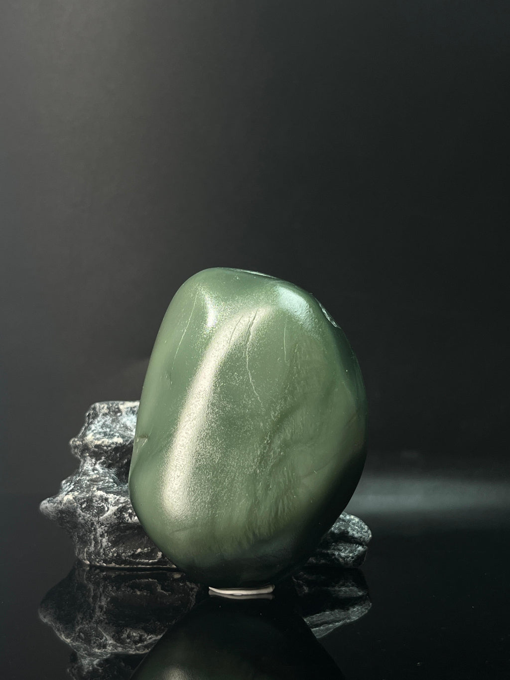 新疆和田玉籽料原石沙枣青手把件（yc236635）