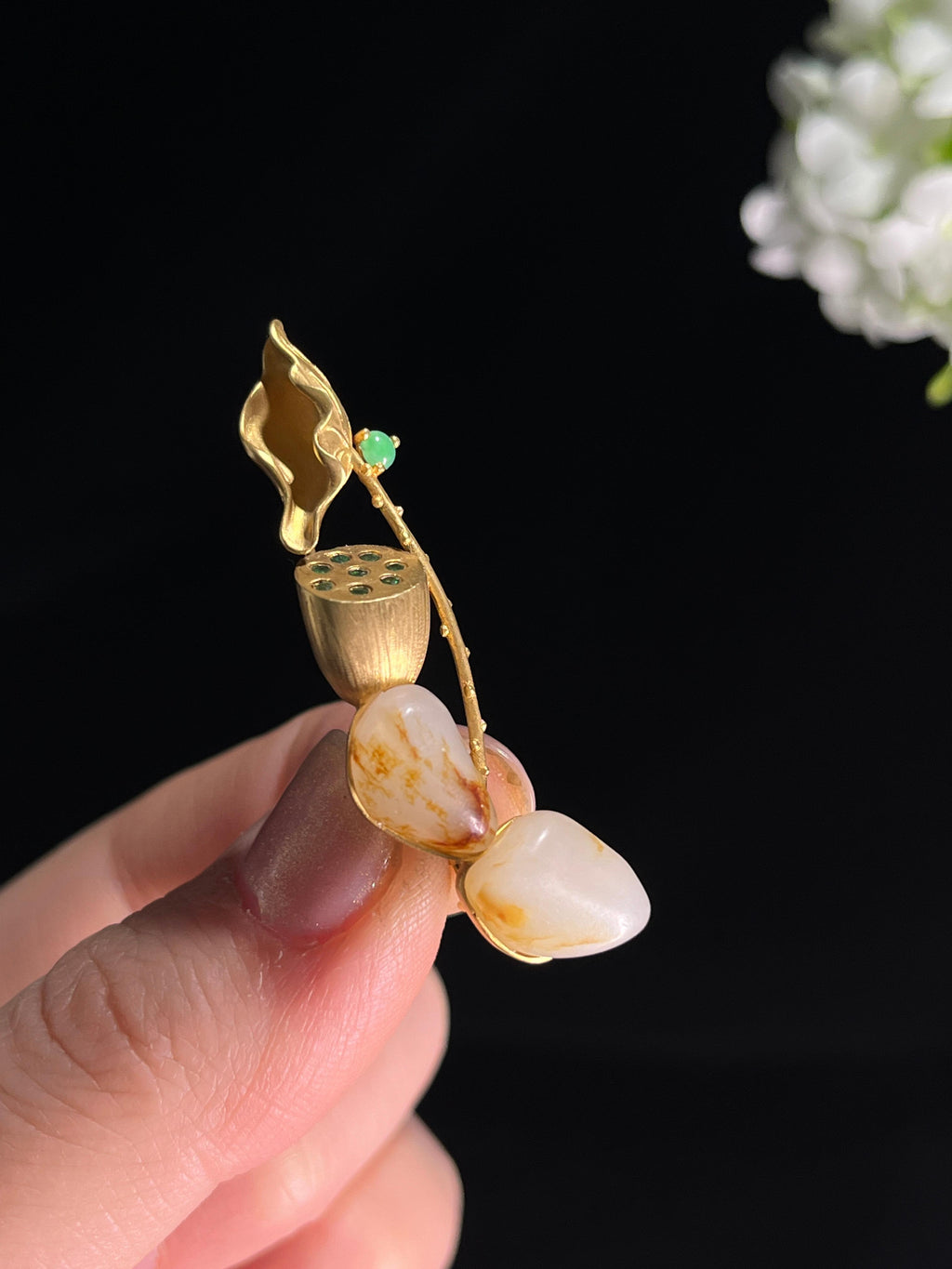 新疆天然和田玉籽料白玉18k金镶莲藕胸针（yc268261）