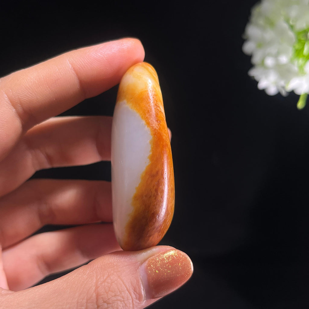 和田玉一级白“枫火围霜”聚红皮籽料（yc387420）