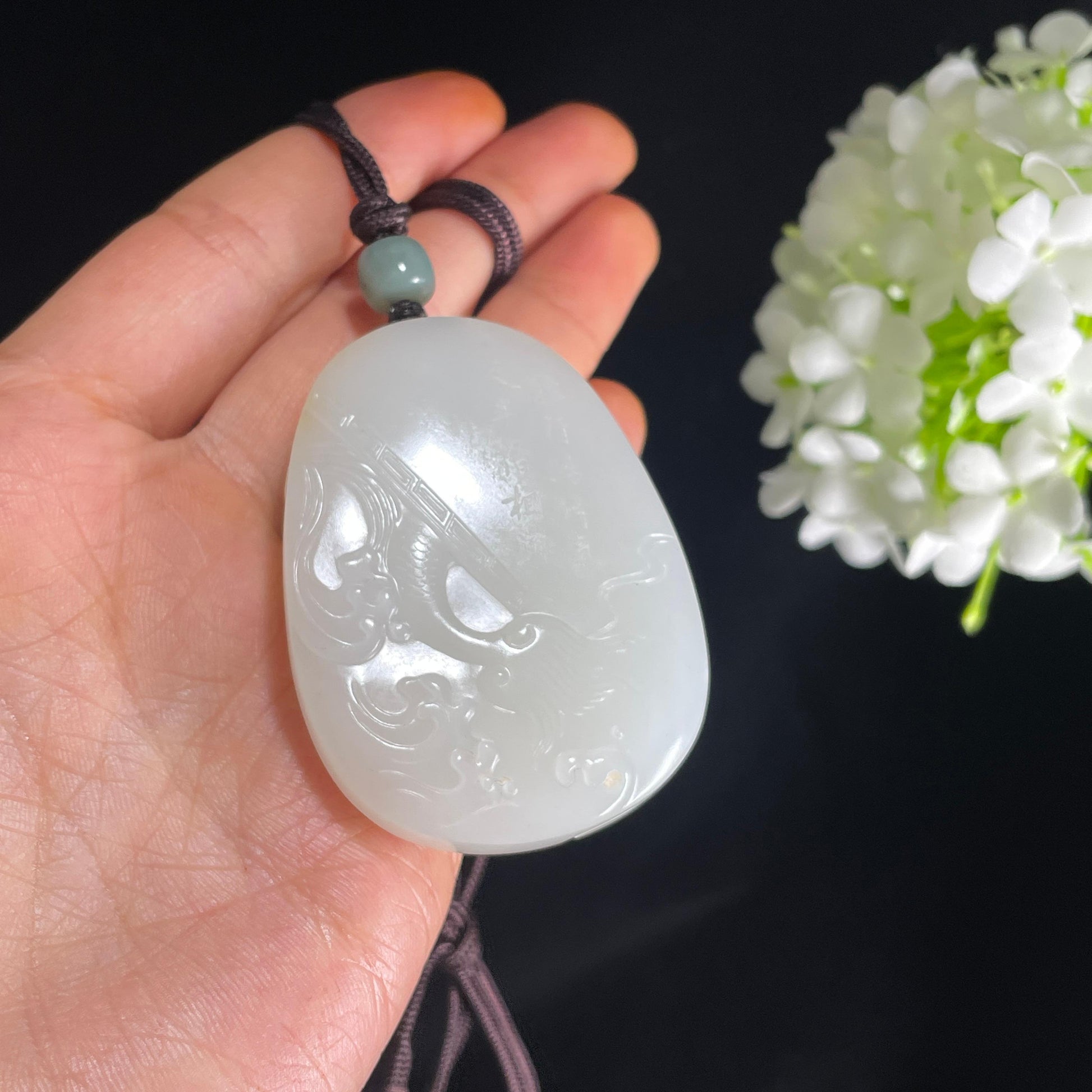 和田玉白玉红皮籽料龙牌挂件（yc384177）