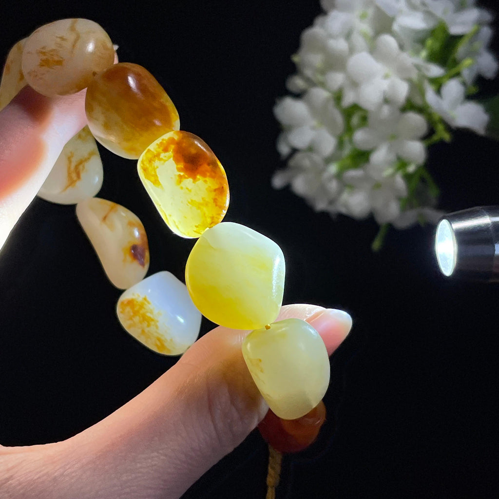 和田玉白玉洒金皮聚红皮籽料原籽手串（yc337850）